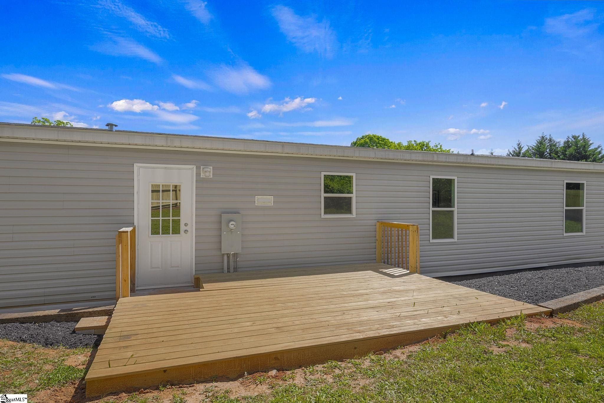 375 Griggs Road. Six Mile, SC 29682