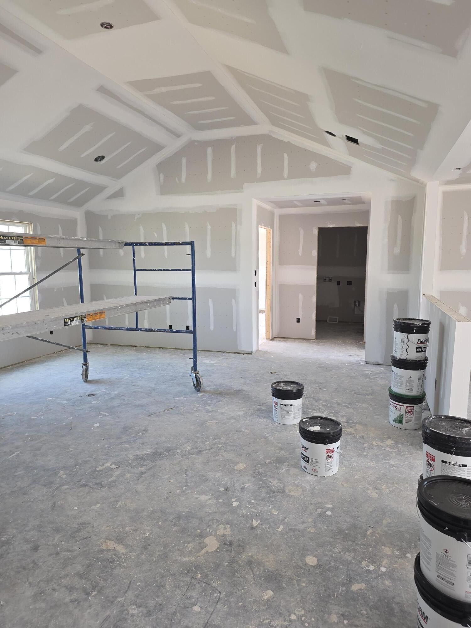 3385 Black River Road. Dalzell, SC 29040