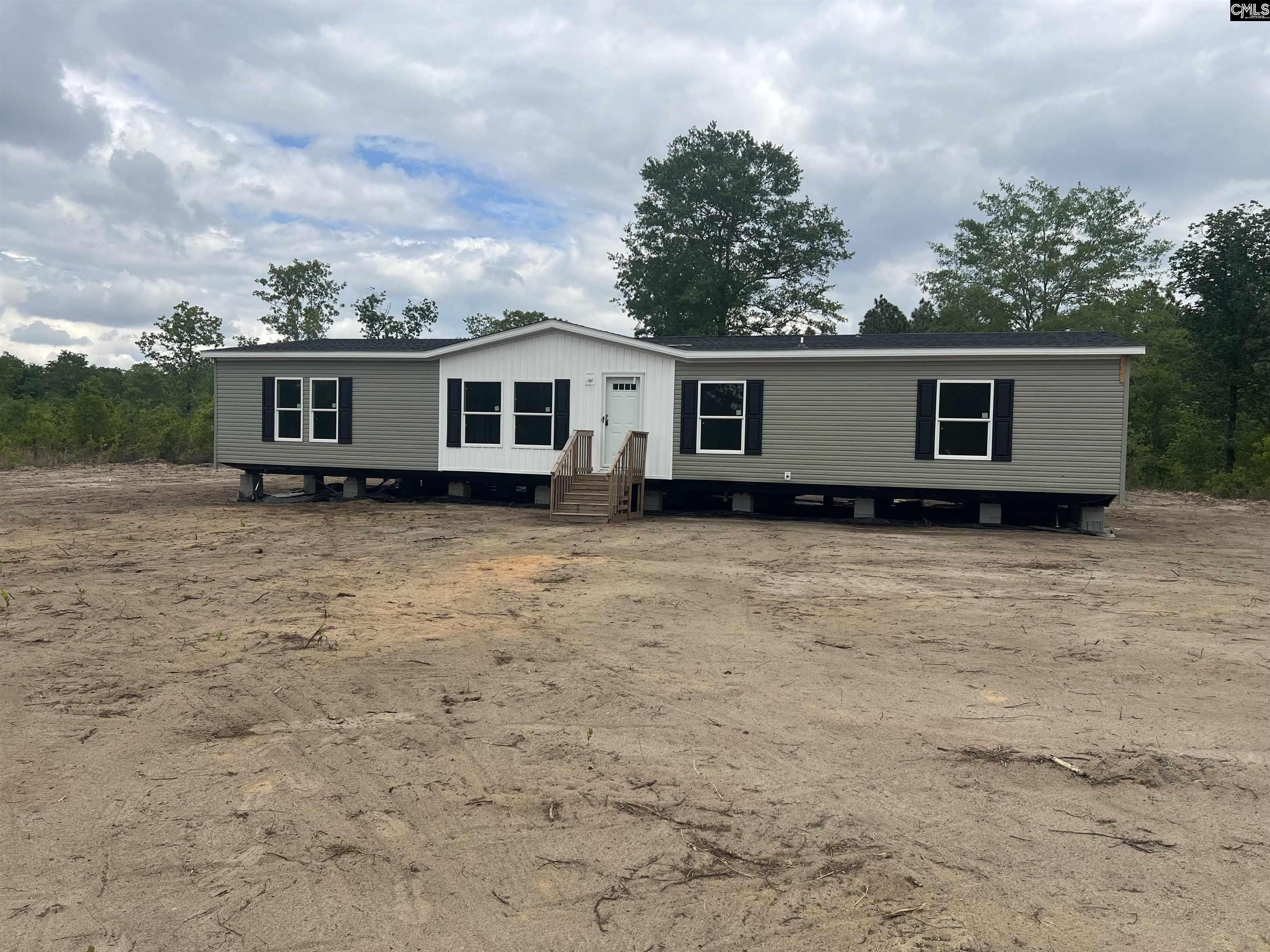 1090 Seivern Road. Wagener, SC 29164