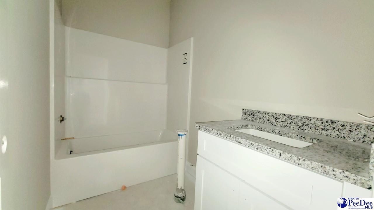 1047 Wessex. Florence, SC 29501