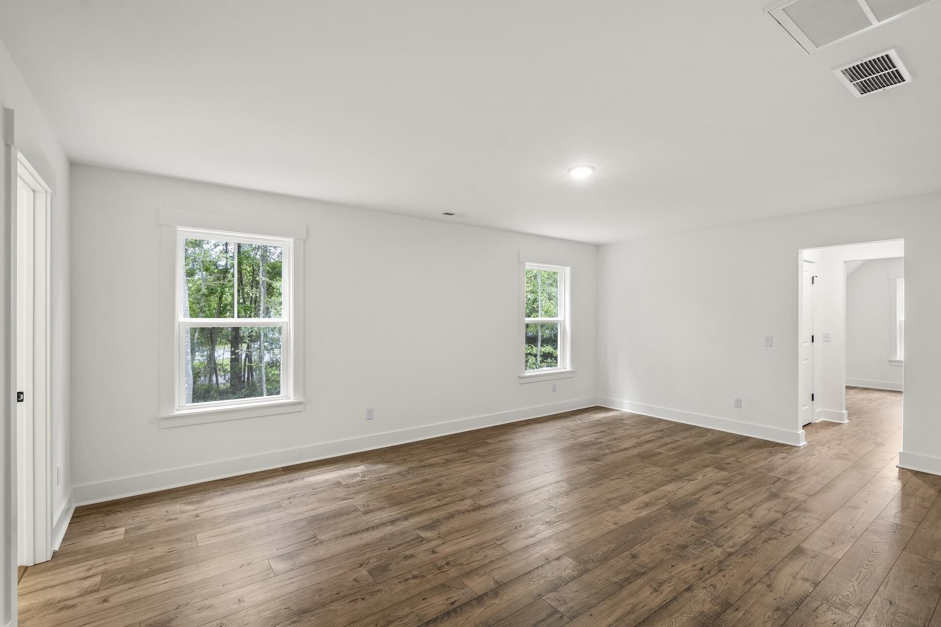 696 Eagle Street. Mount Pleasant, SC 29464