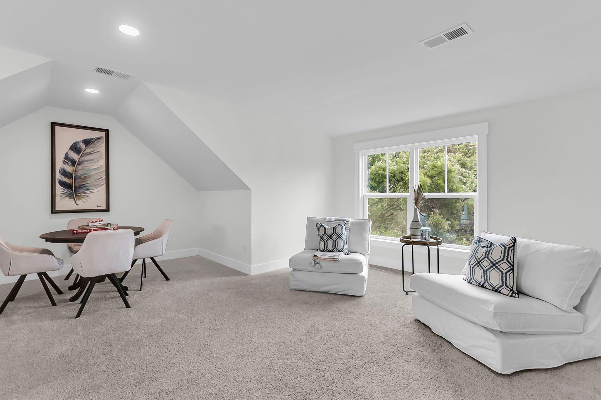 1552 N Avalon Circle. Charleston, SC 29407