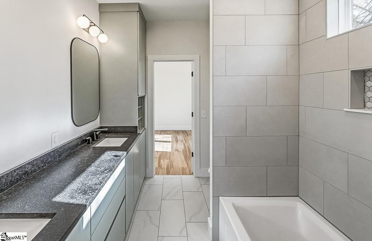 256 Beacon Street. Greenville, SC 29605