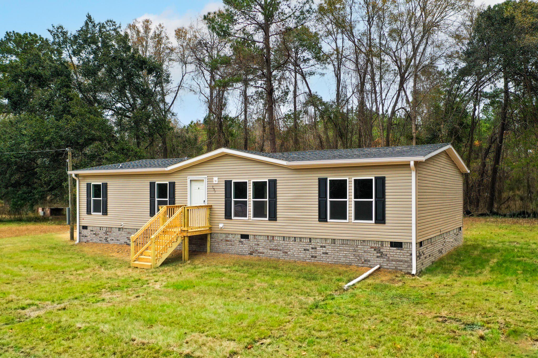 145 Firethorn Court. Eutawville, SC 29048