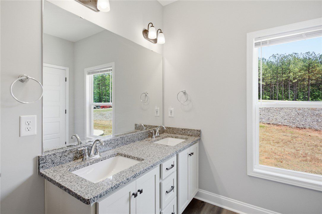 912 Watercrest Road. West Union, SC 29696