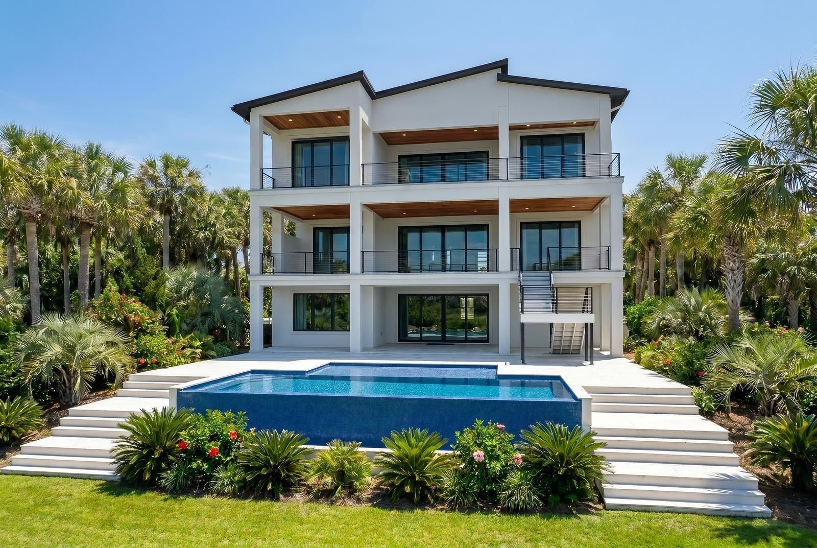 4304 N Ocean Blvd. Myrtle Beach, SC 29577