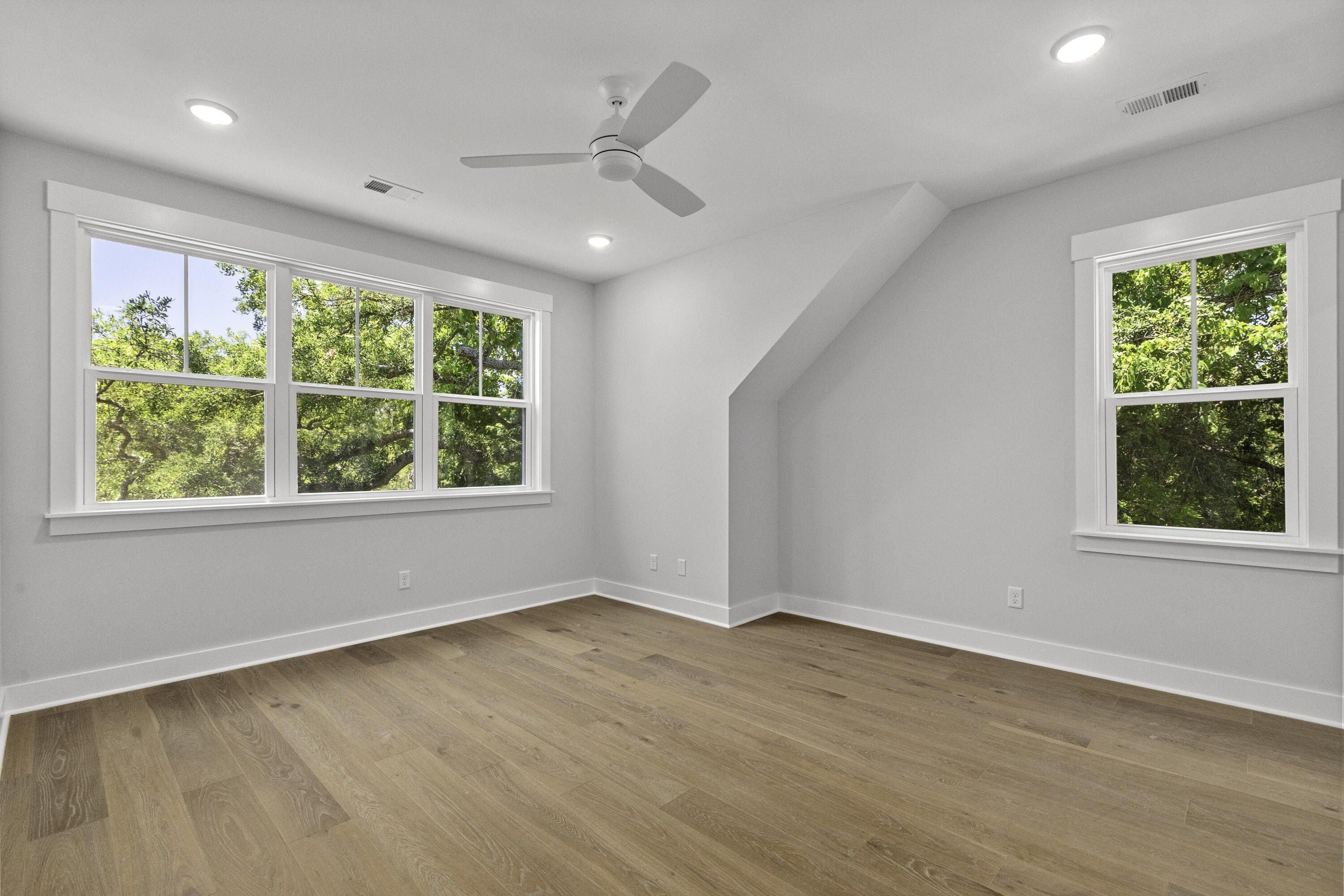 19 Broadway Street. Mount Pleasant, SC 29464