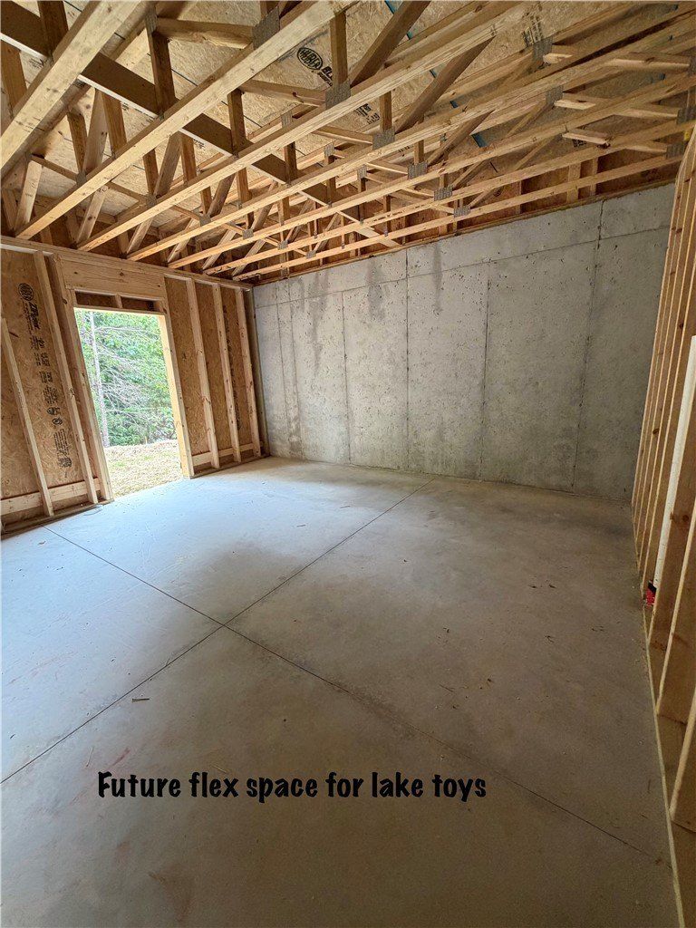 107 Abaco Lane. Seneca, SC 29672