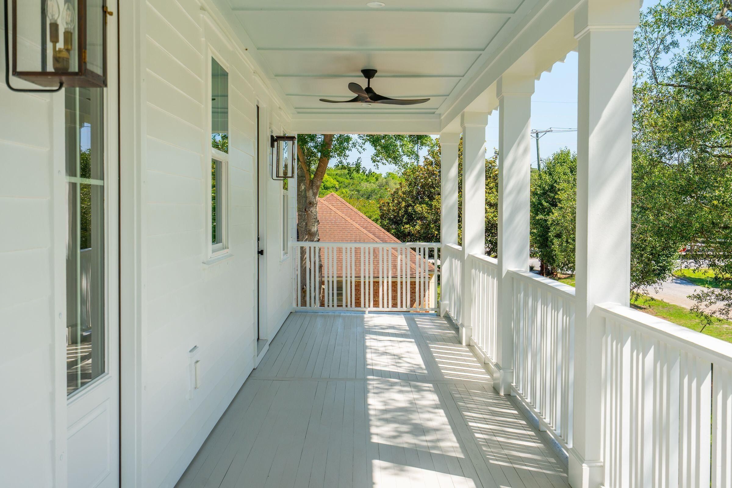 914 Lakeview Drive. Mount Pleasant, SC 29464