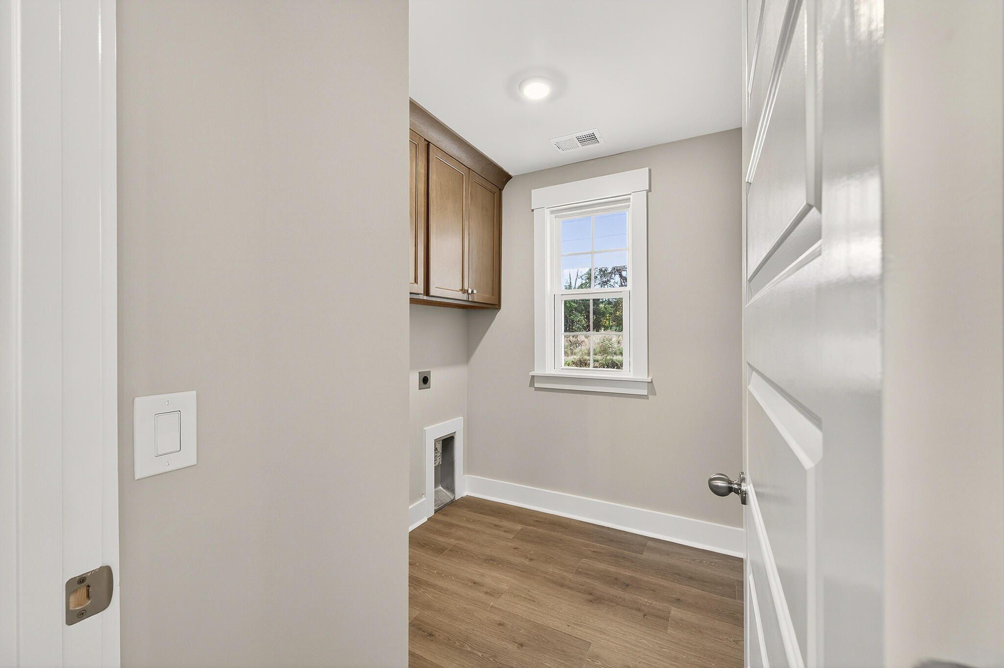 1347 Sea Aire Drive. Charleston, SC 29412