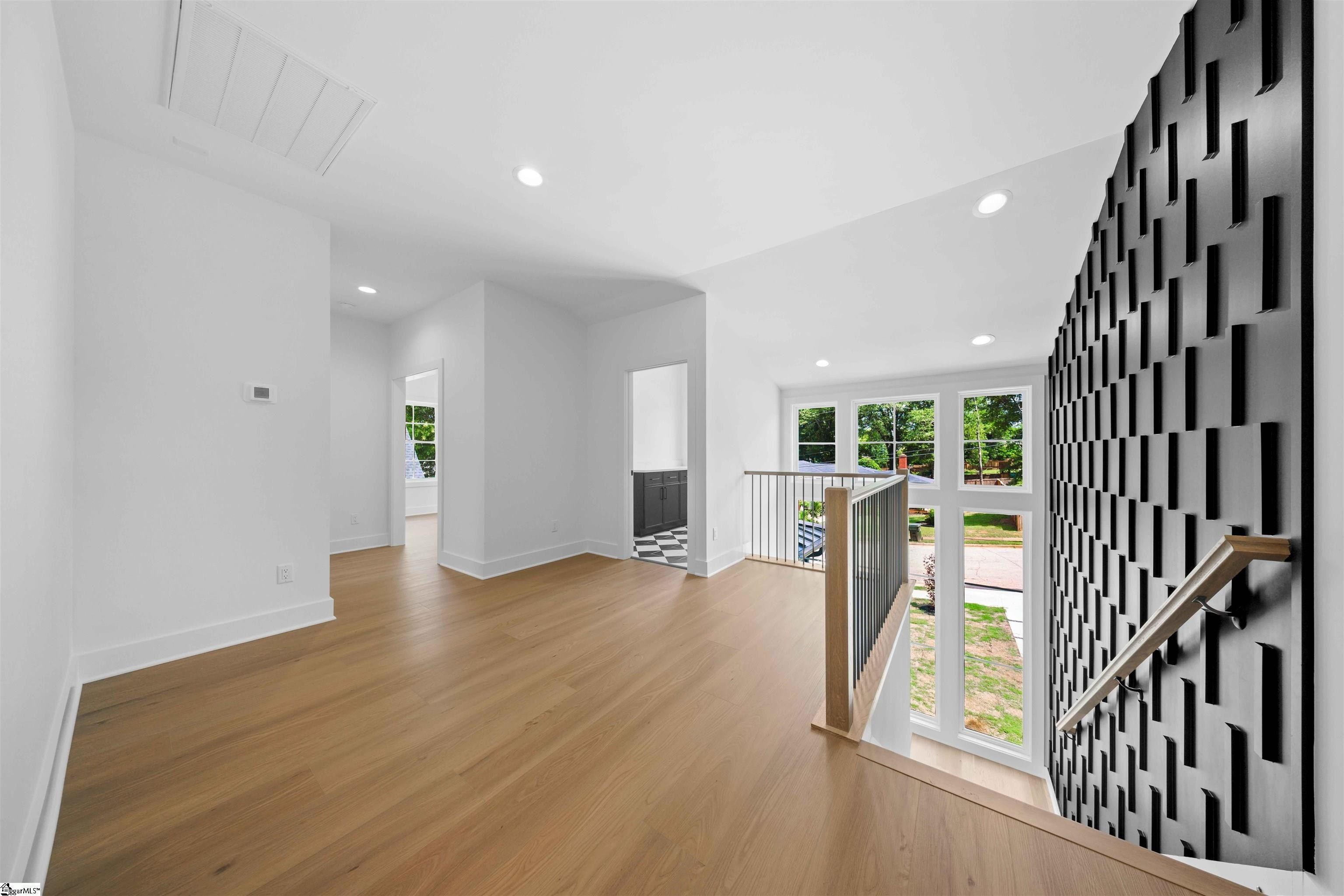 7 Beck Avenue. Greenville, SC 29605