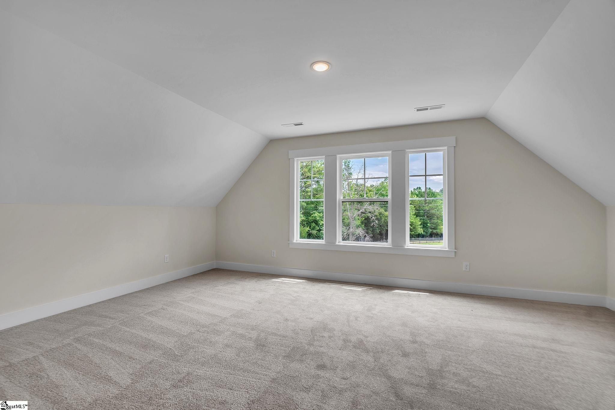 152 Hickory Road. Williamston, SC 29697