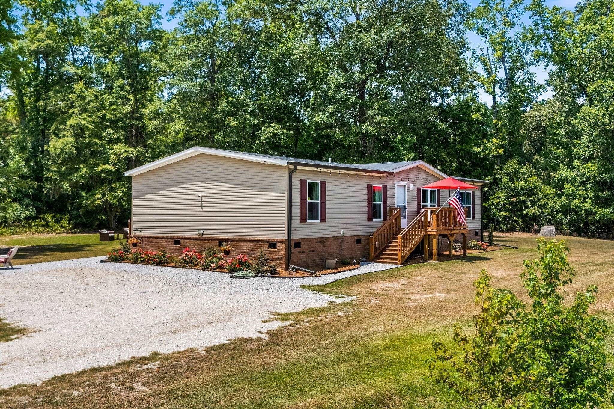 2463 Hanna Lake Rd. Johnsonville, SC 29555