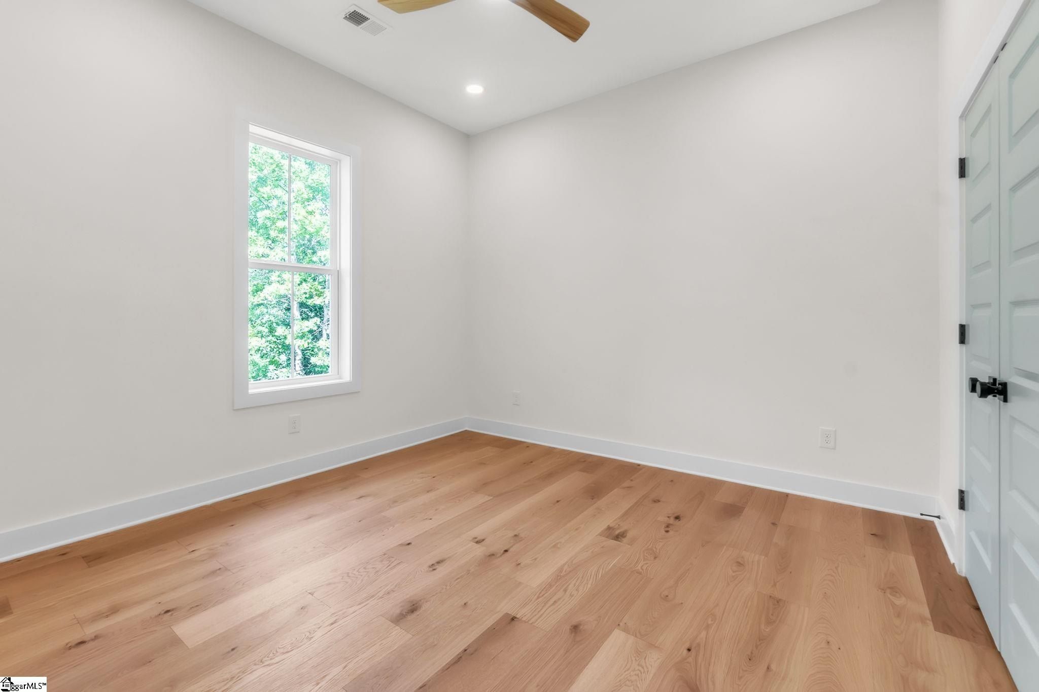 574 Paramount Drive. Seneca, SC 29678
