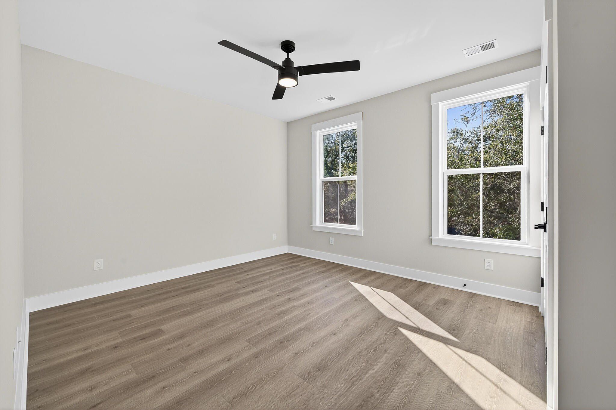 1350 Lucinda Street. Mount Pleasant, SC 29466