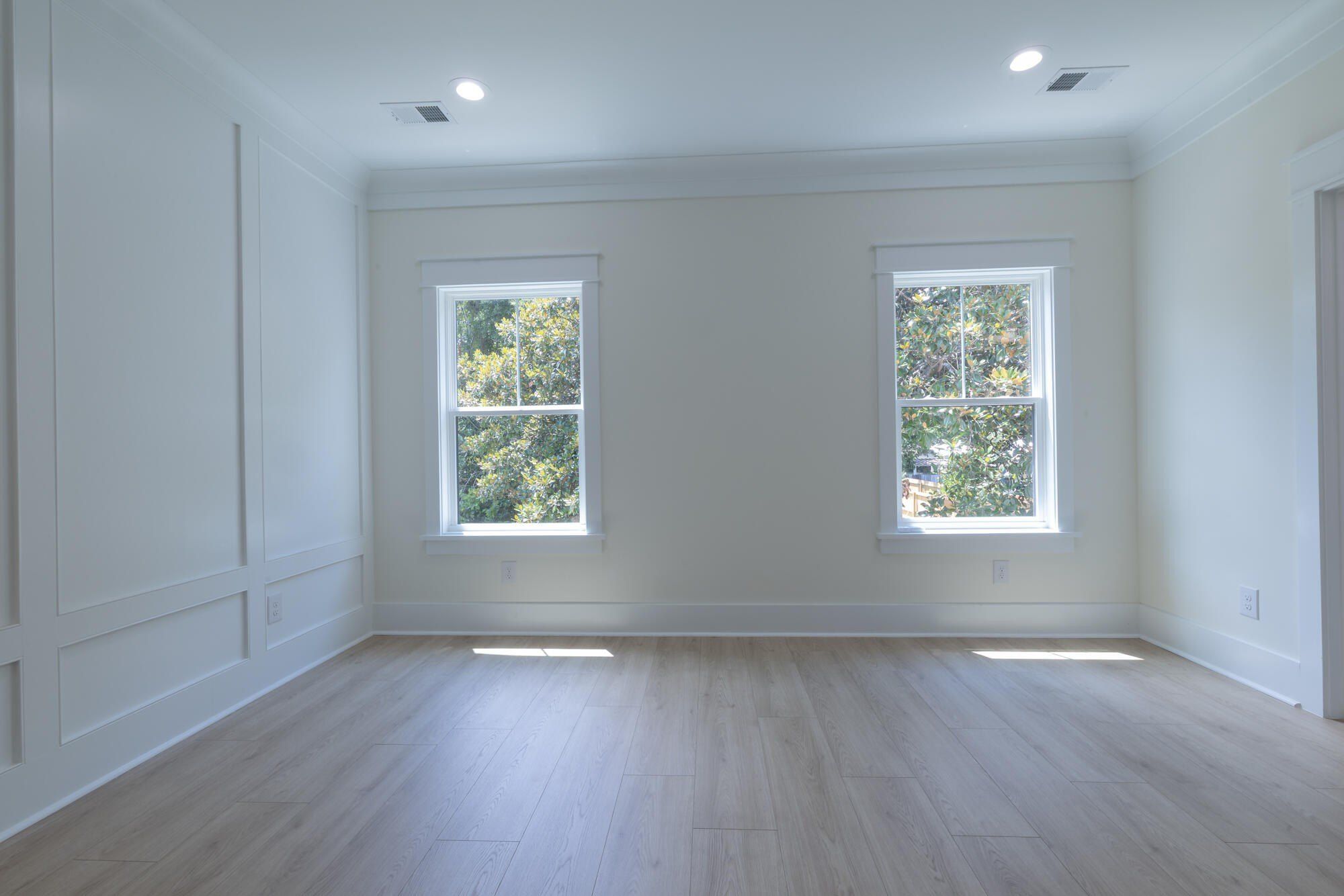 5533 Garrett Avenue. North Charleston, SC 29406
