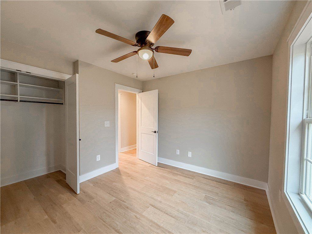 505 S Oak Street. Seneca, SC 29678