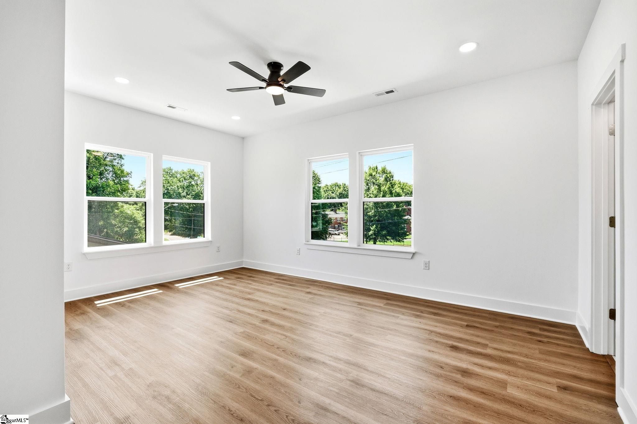 3 Rochester Street. Greenville, SC 29611