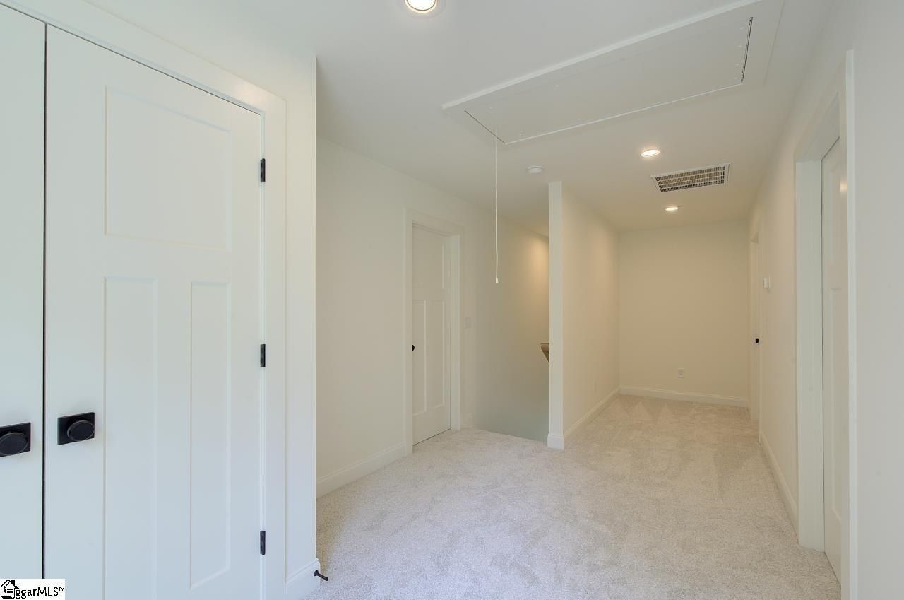 112 Whippoorwill Court. Williamston, SC 29697