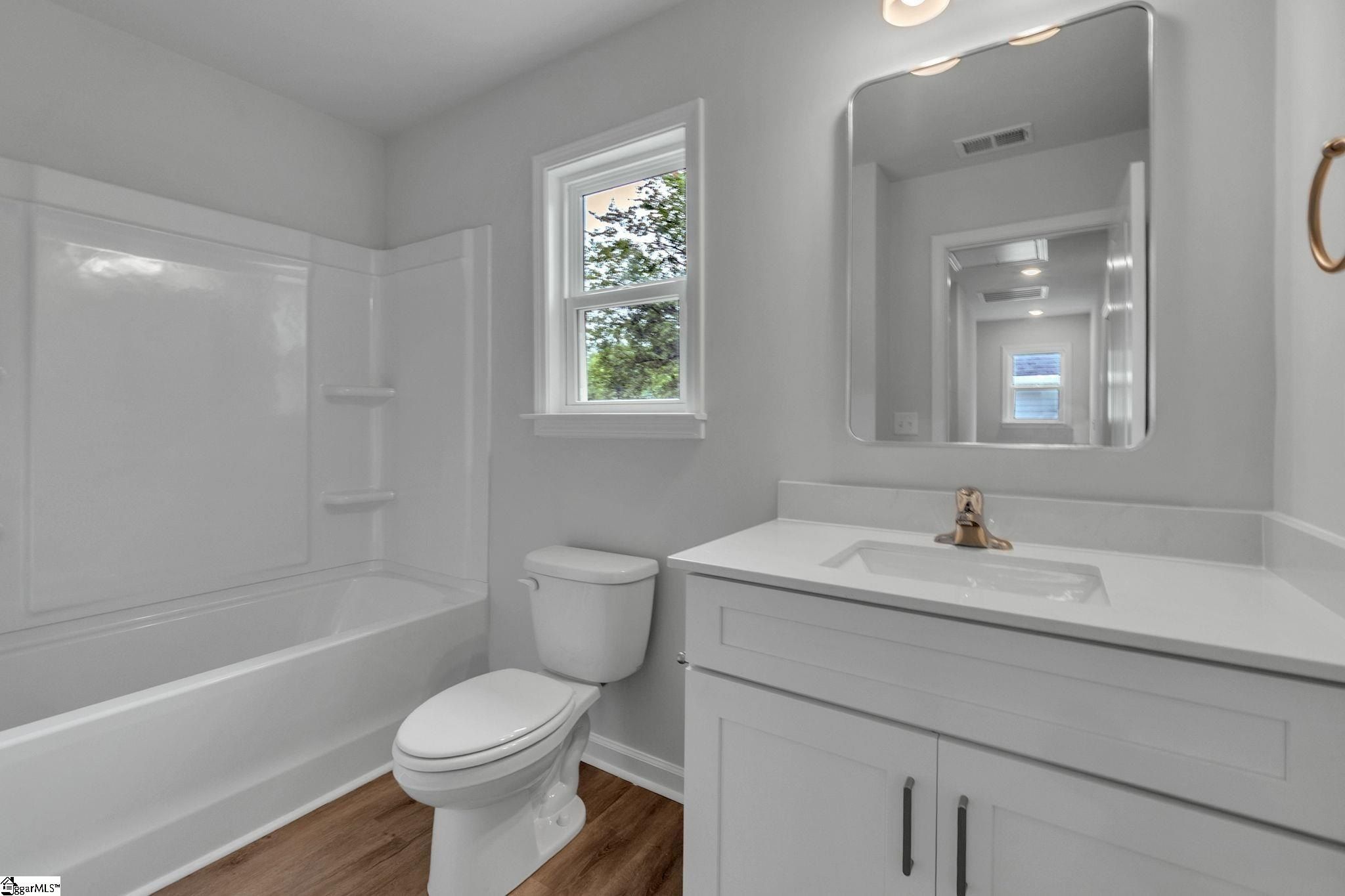 143 D Street. Greenville, SC 29609