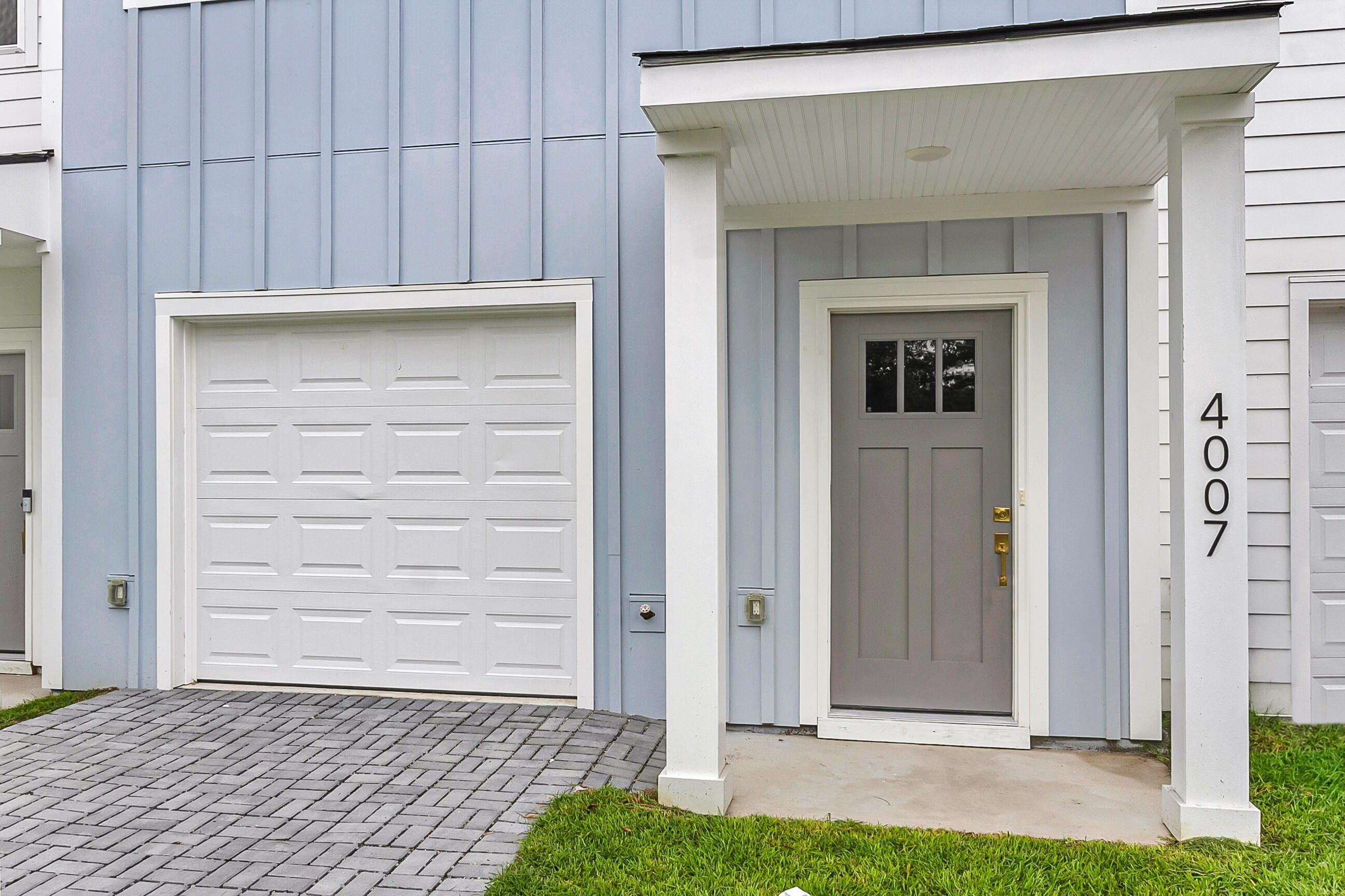 4007 Gravely Avenue. North Charleston, SC 29405