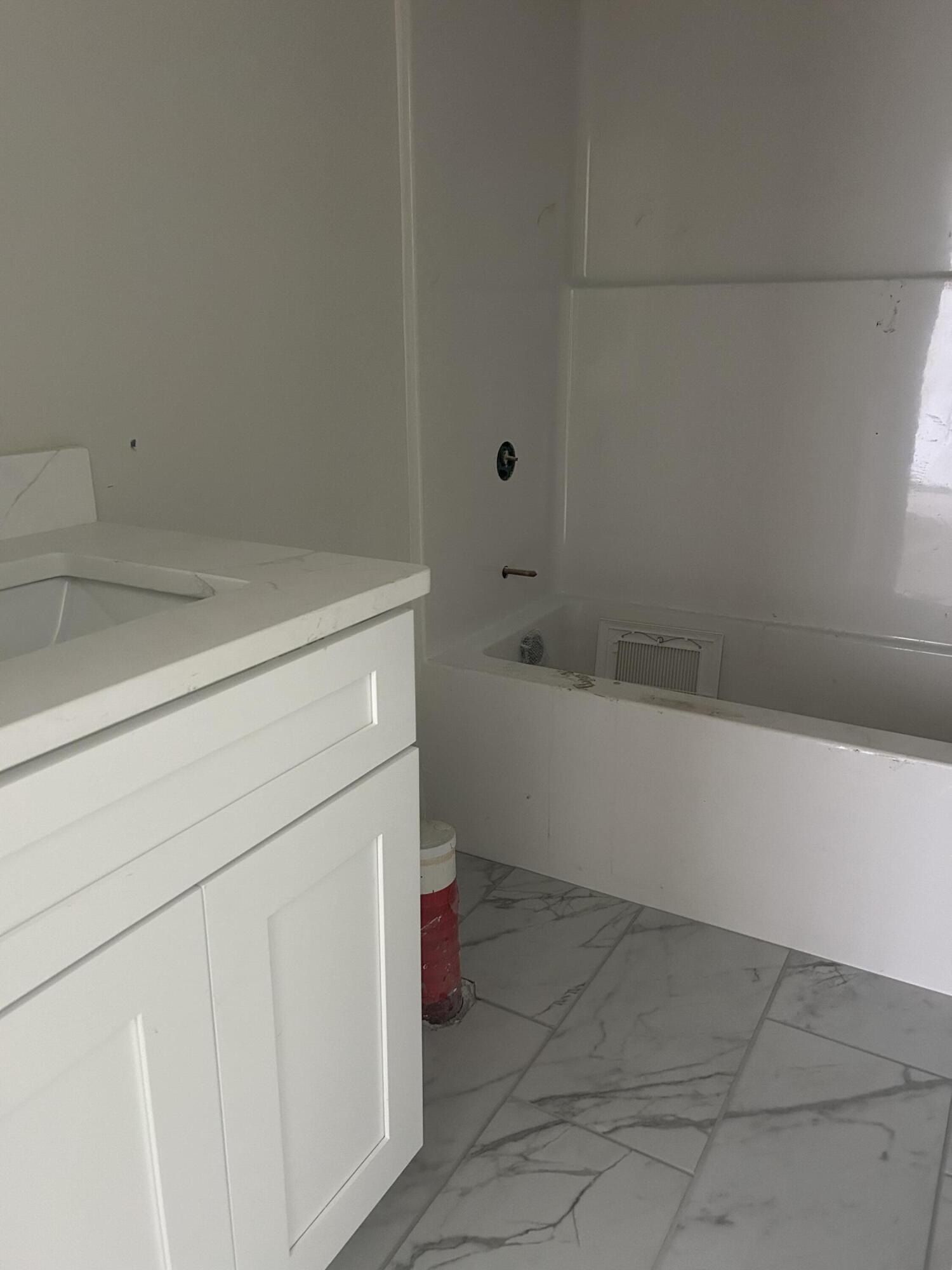 6024 Mellard Street. Ravenel, SC 29470