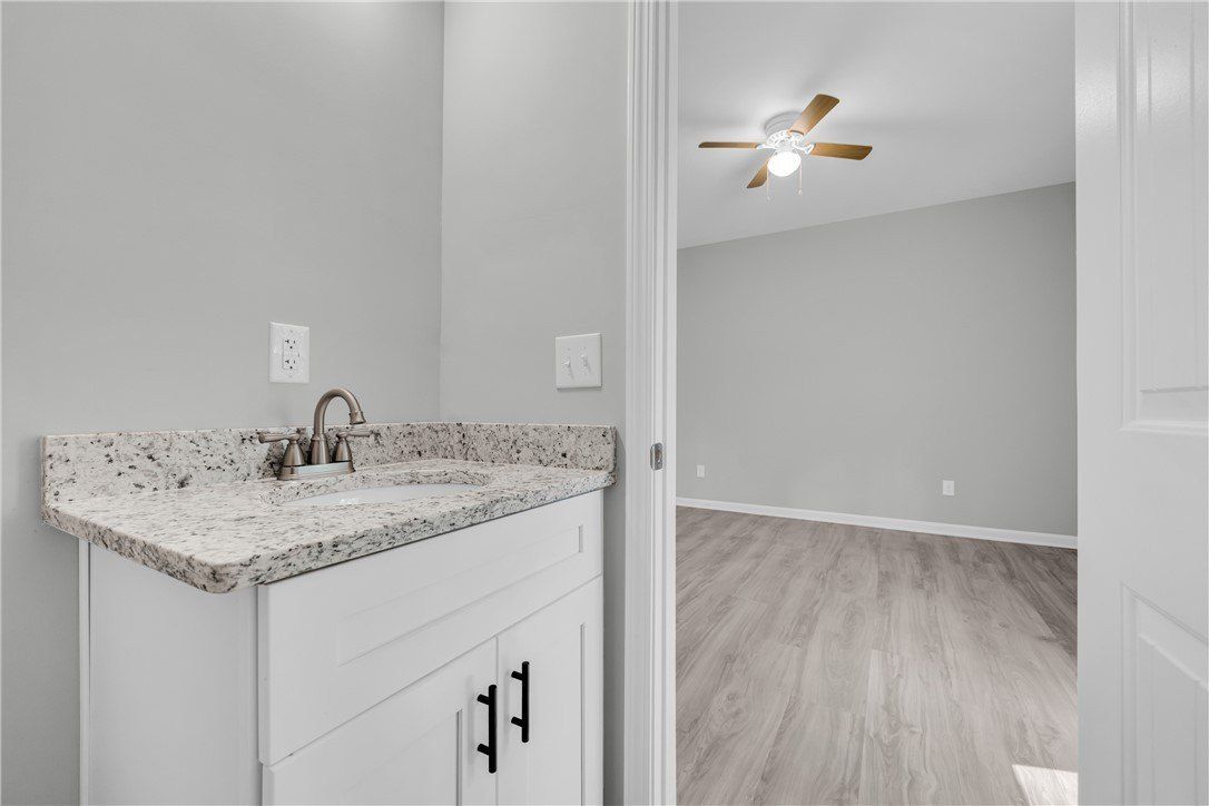 414 Greenbriar Way. Westminster, SC 29693