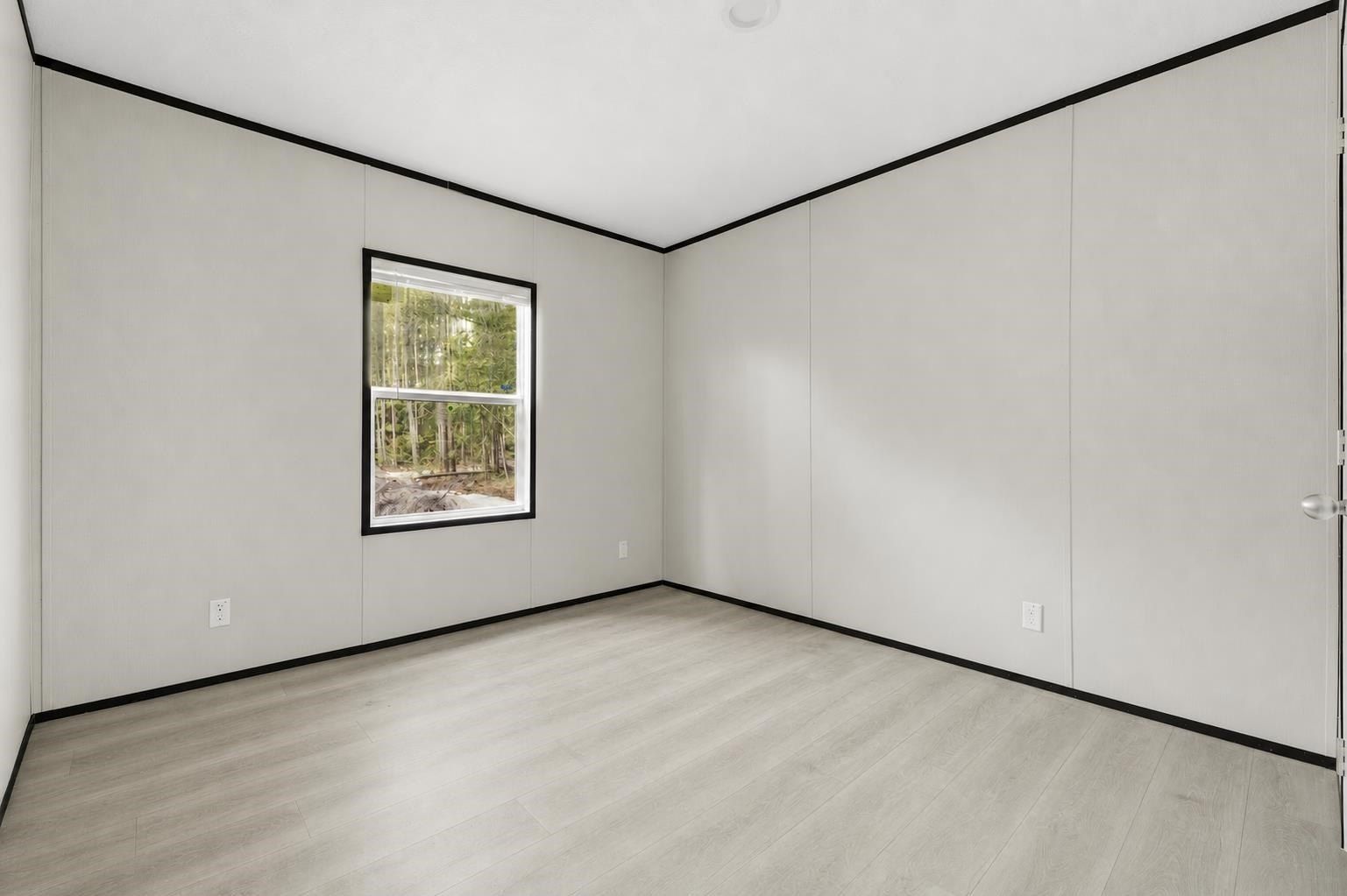 215 Eva Dr. Loris, SC 29569