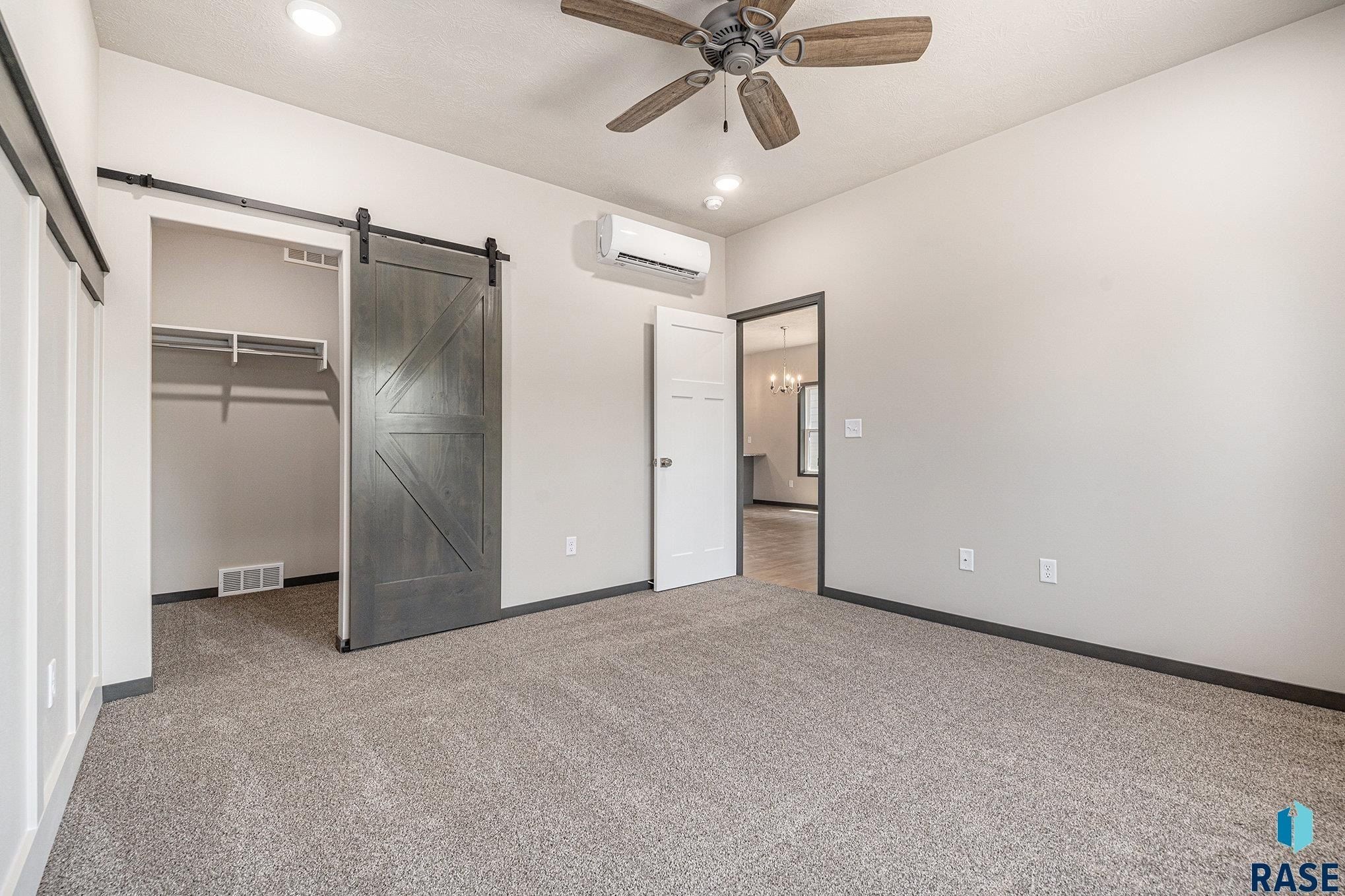 813 N Marquette Pl. Sioux Falls, SD 57110