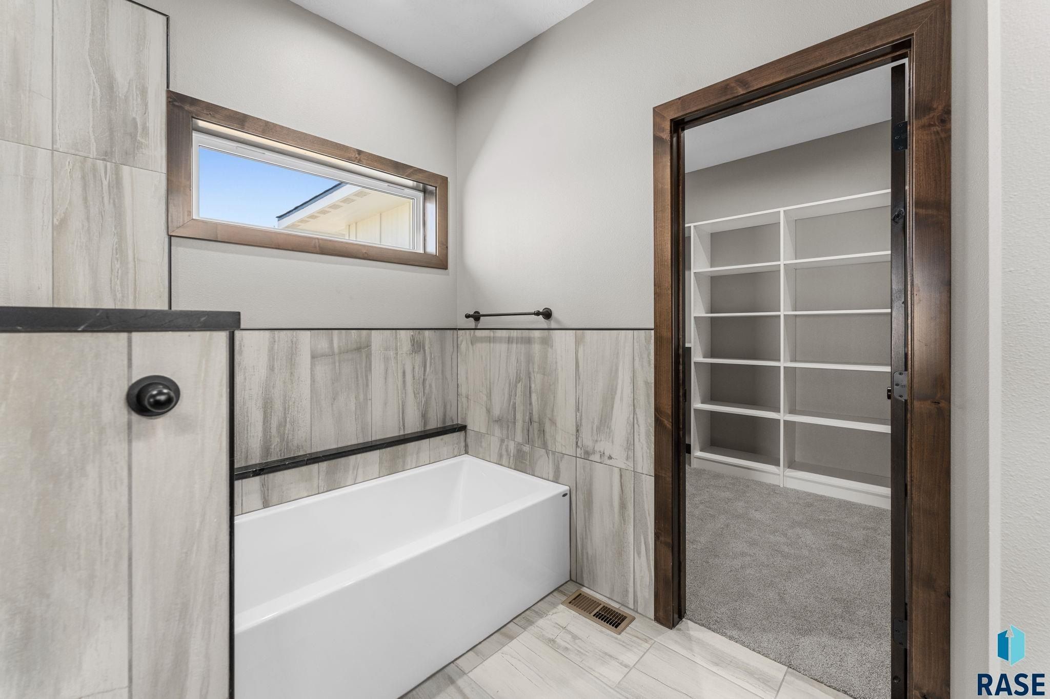 302 W 17Th St. Dell Rapids, SD 57022