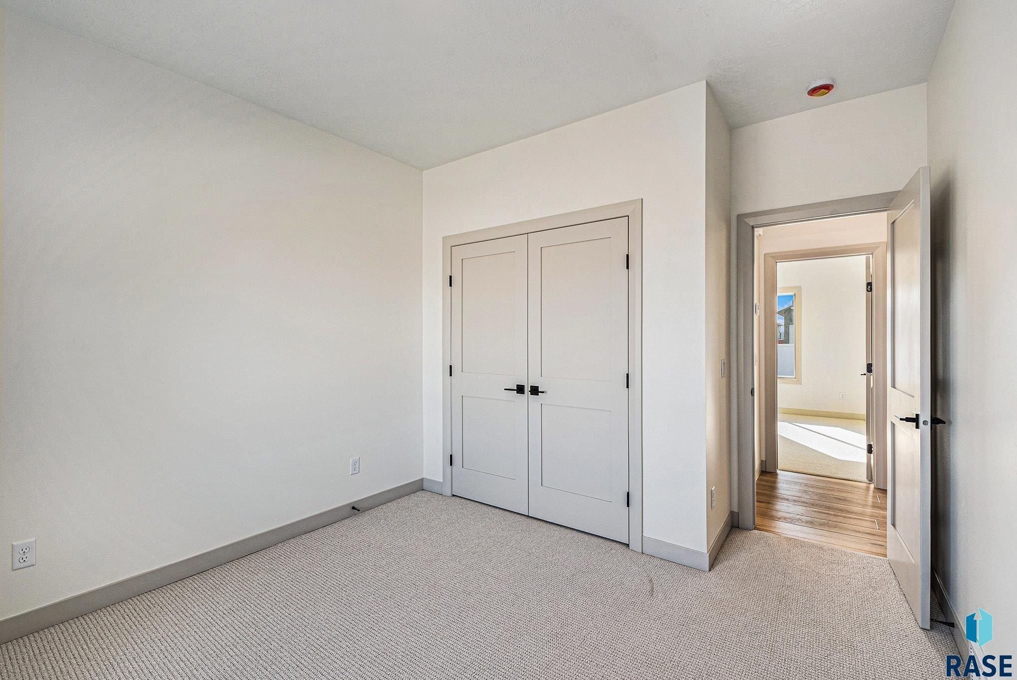 809 Yuzina Ave. Harrisburg, SD 57032