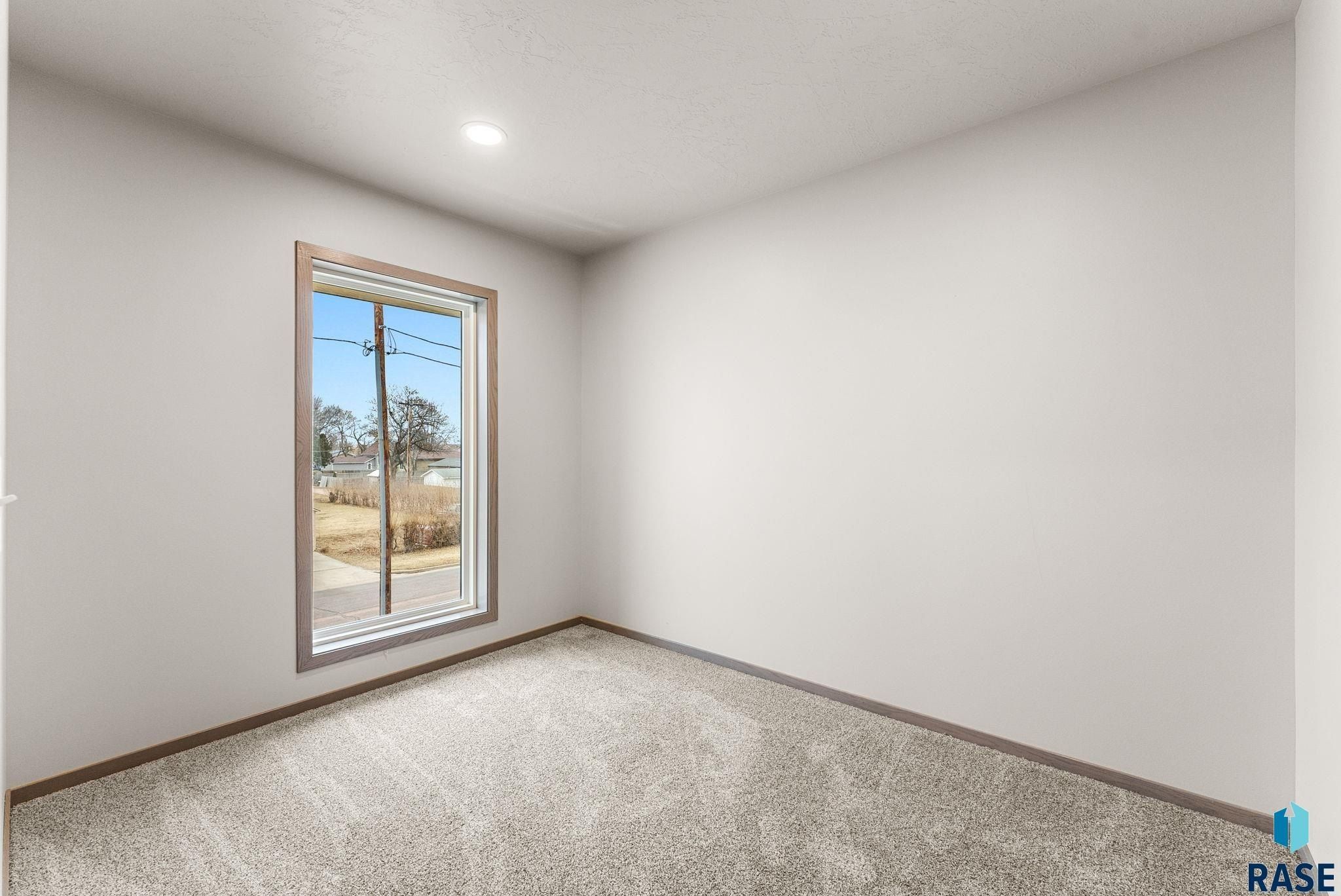 713 N Dakota Ave. Dell Rapids, SD 57022