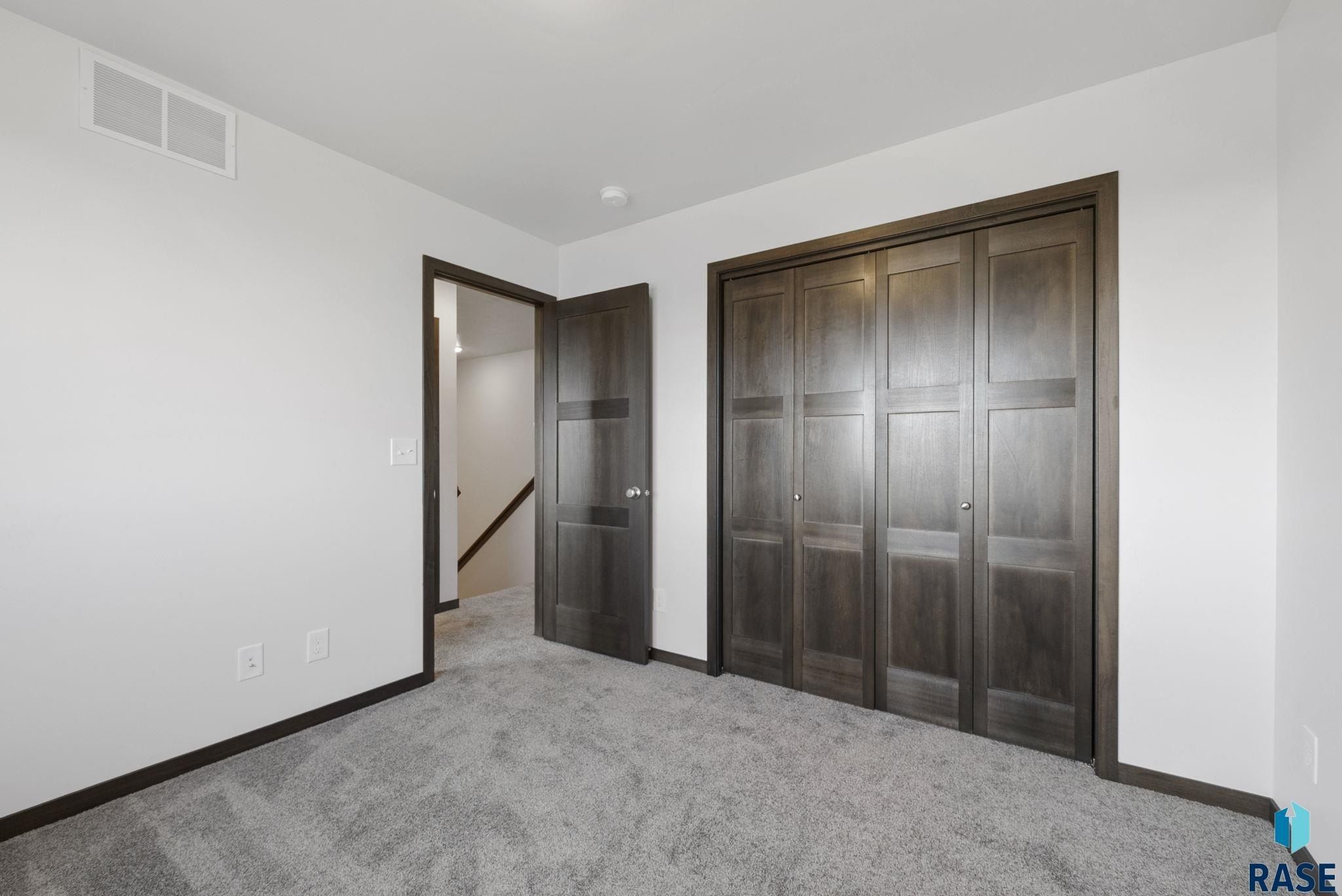 6146 S Bison Pl. Sioux Falls, SD 57108