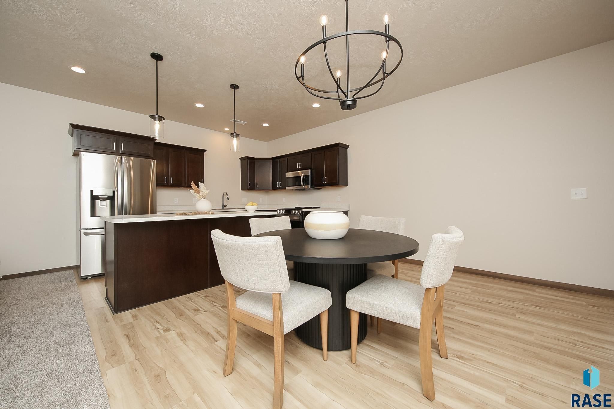 2425 E Caolinn Pl. Brandon, SD 57005