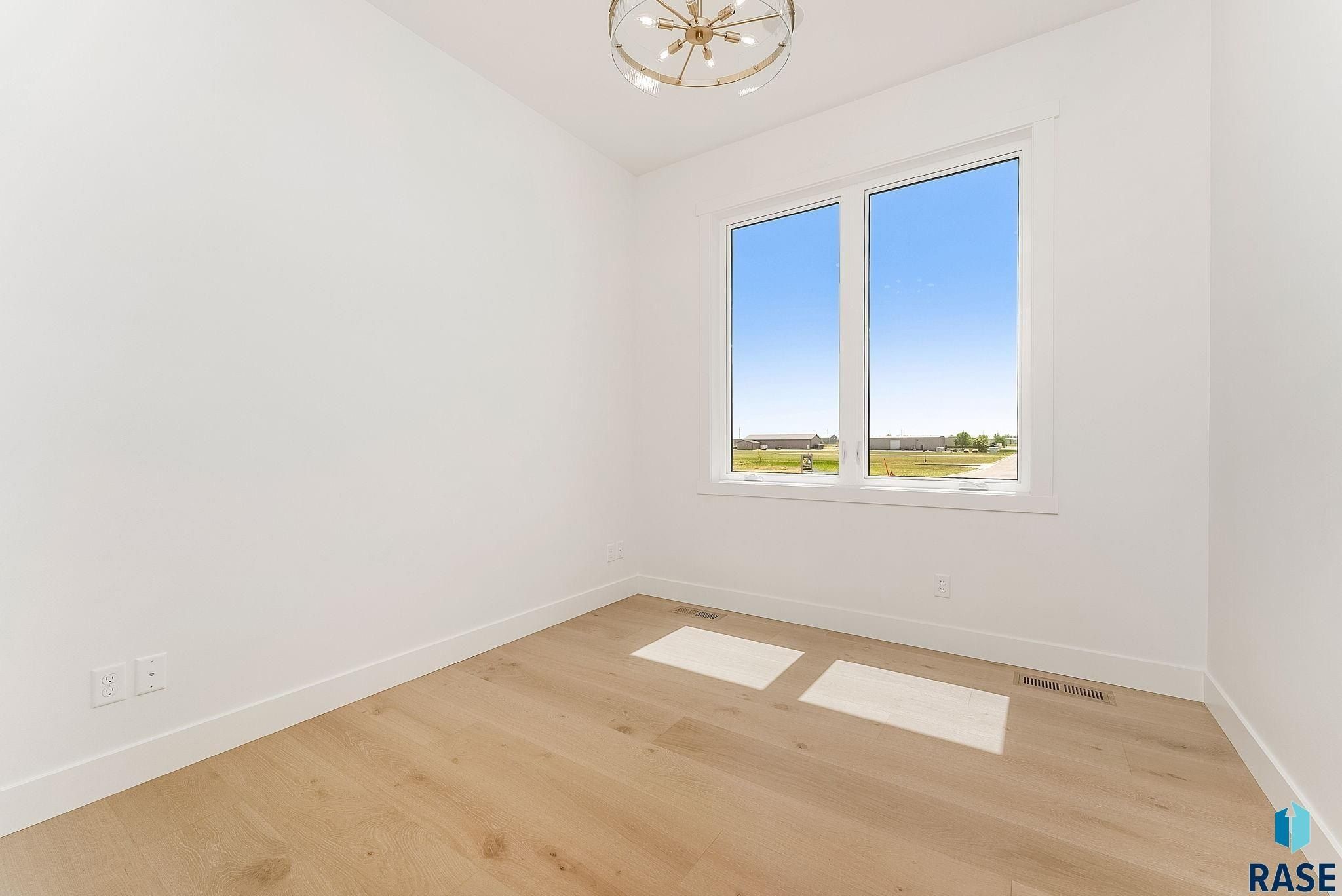 1110 E Madison St. Tea, SD 57064