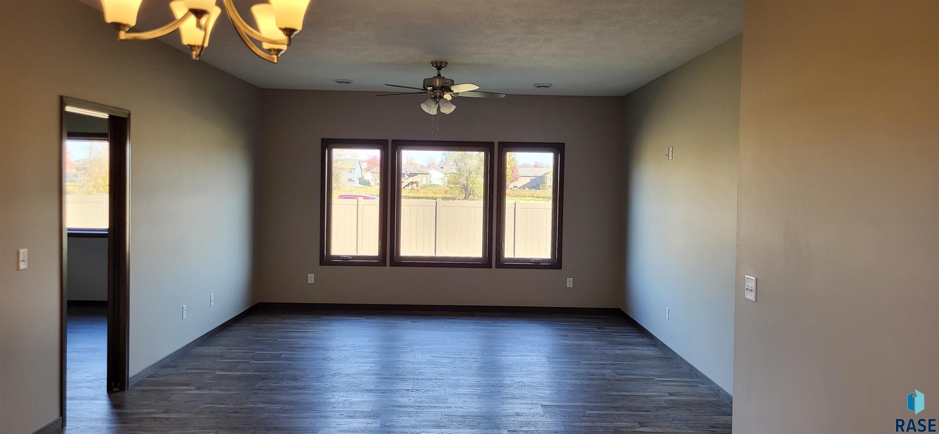 3806 E Vendeval St. Sioux Falls, SD 57108