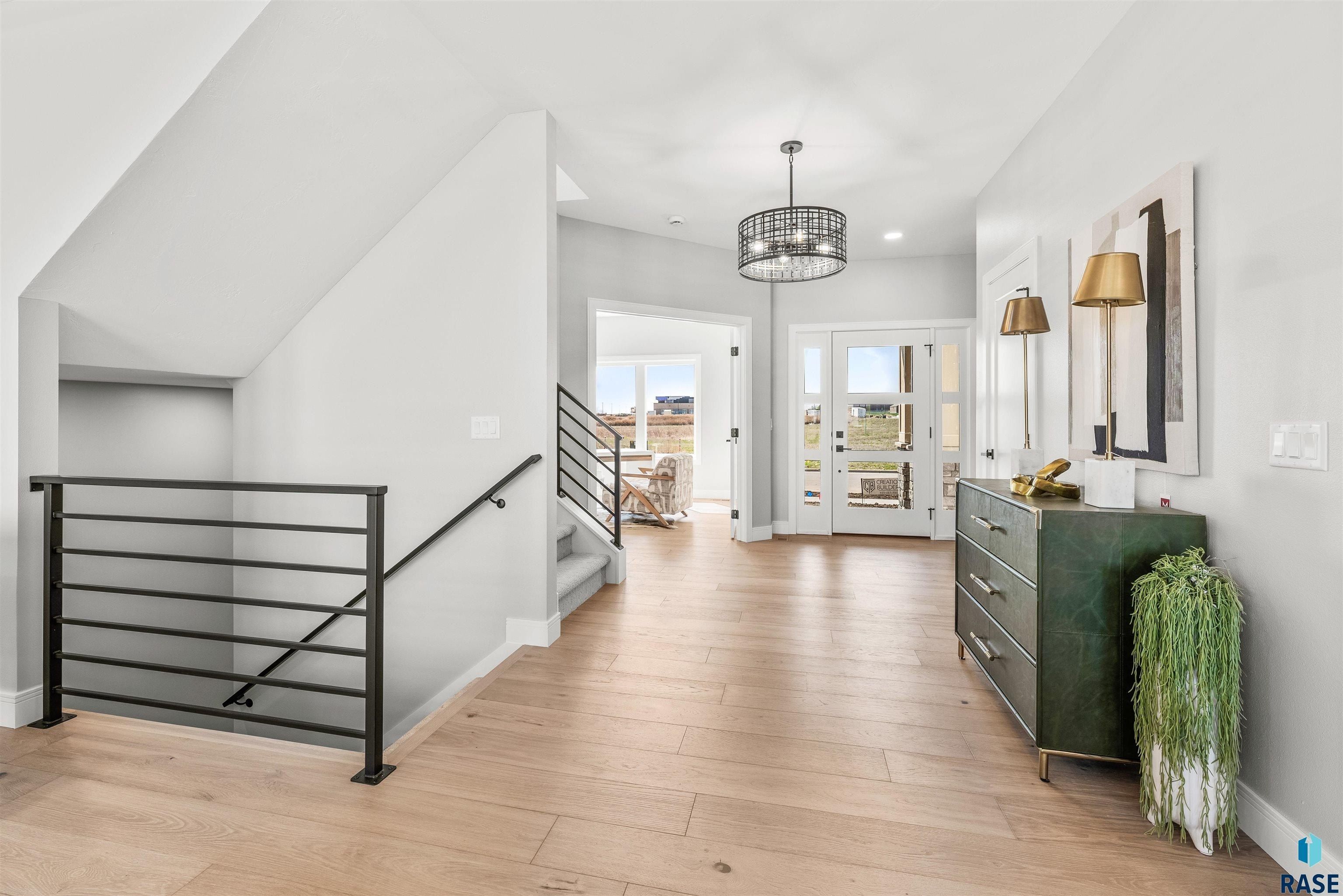 2108 N Hacksaw Trl. Sioux Falls, SD 57107