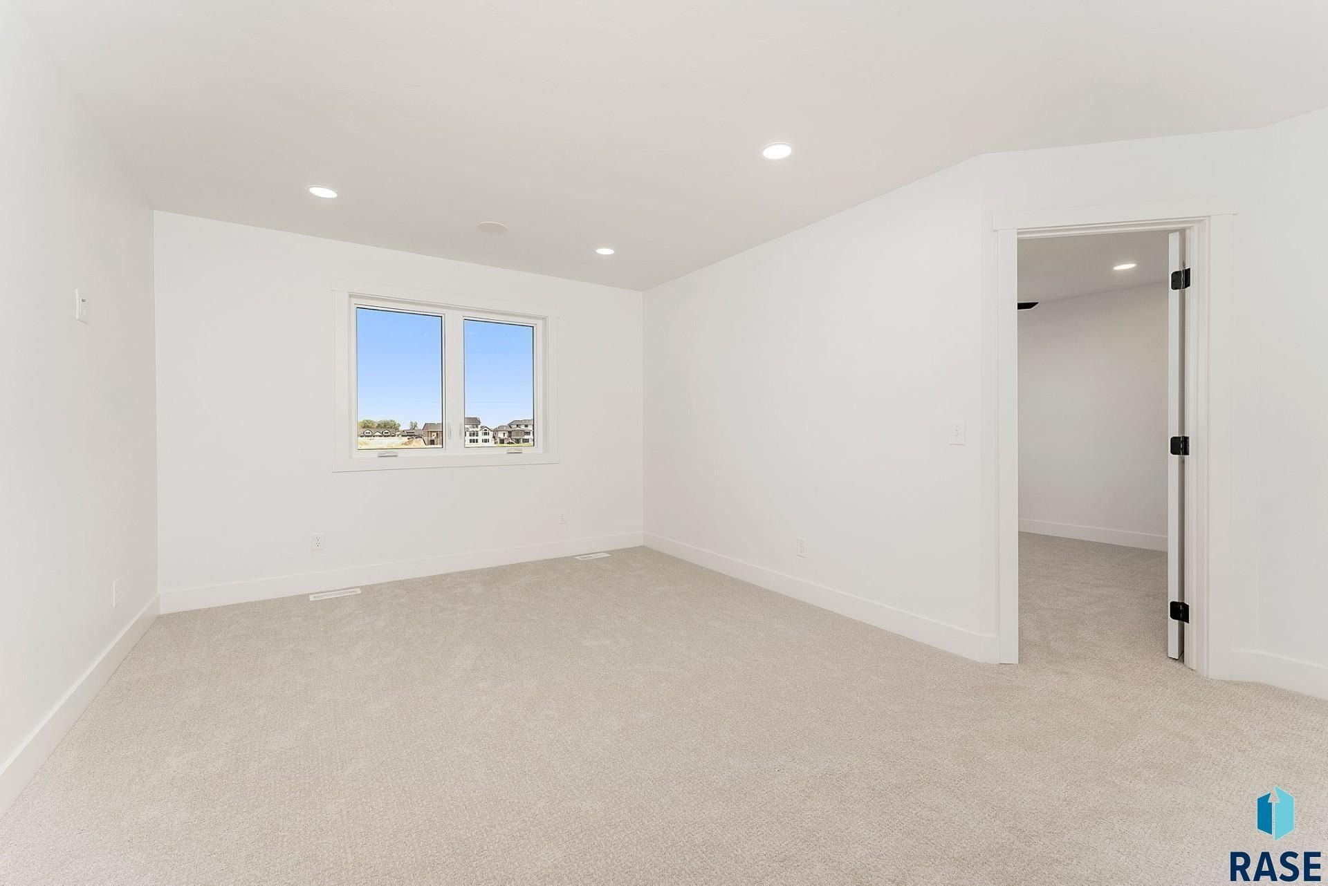 1110 E Madison St. Tea, SD 57064