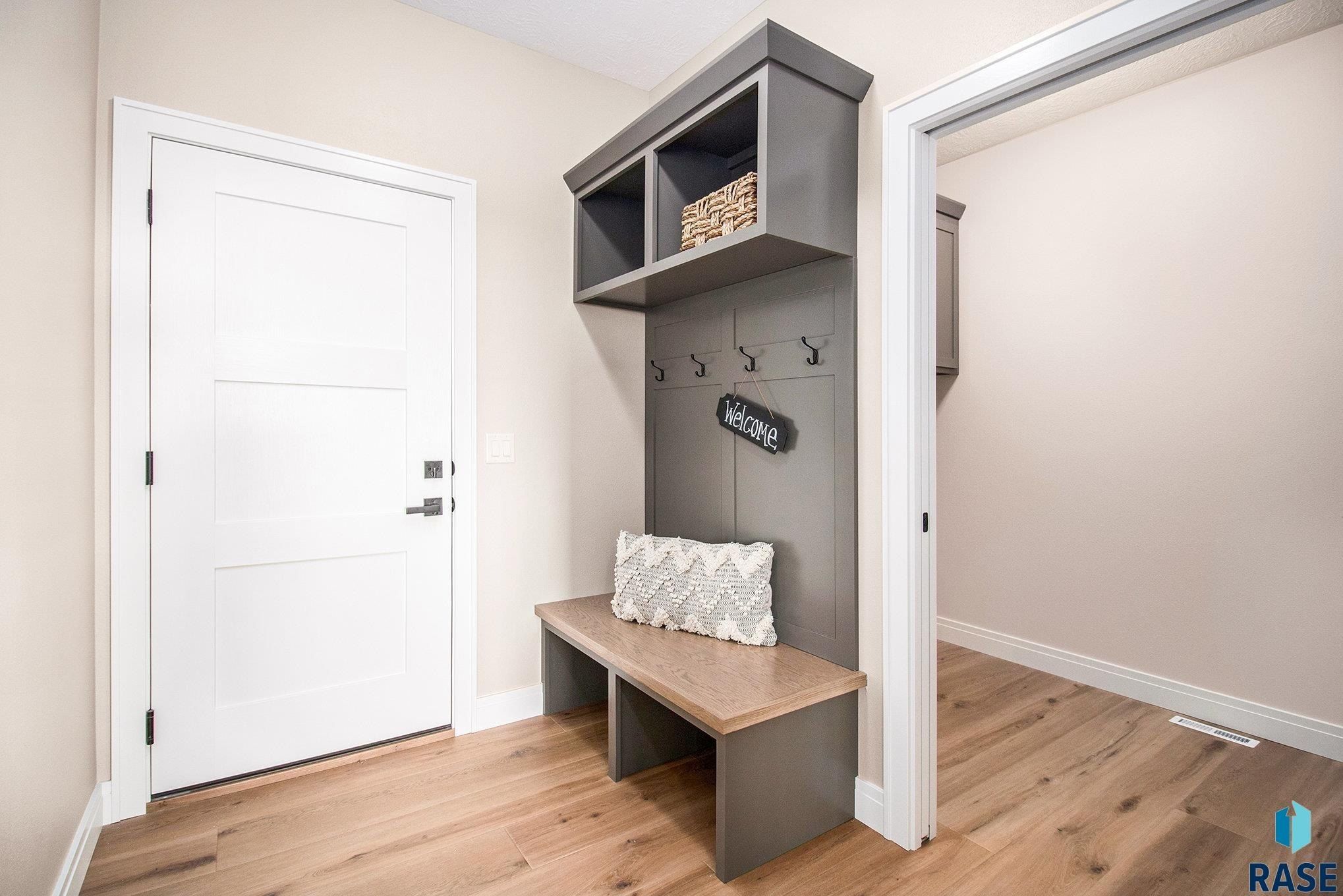 5505 E Morningside Cir. Sioux Falls, SD 57110