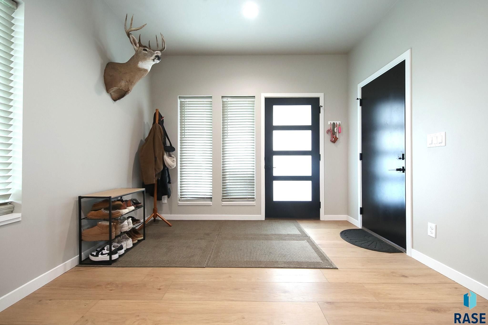 537 Oxford Ave. Harrisburg, SD 57032