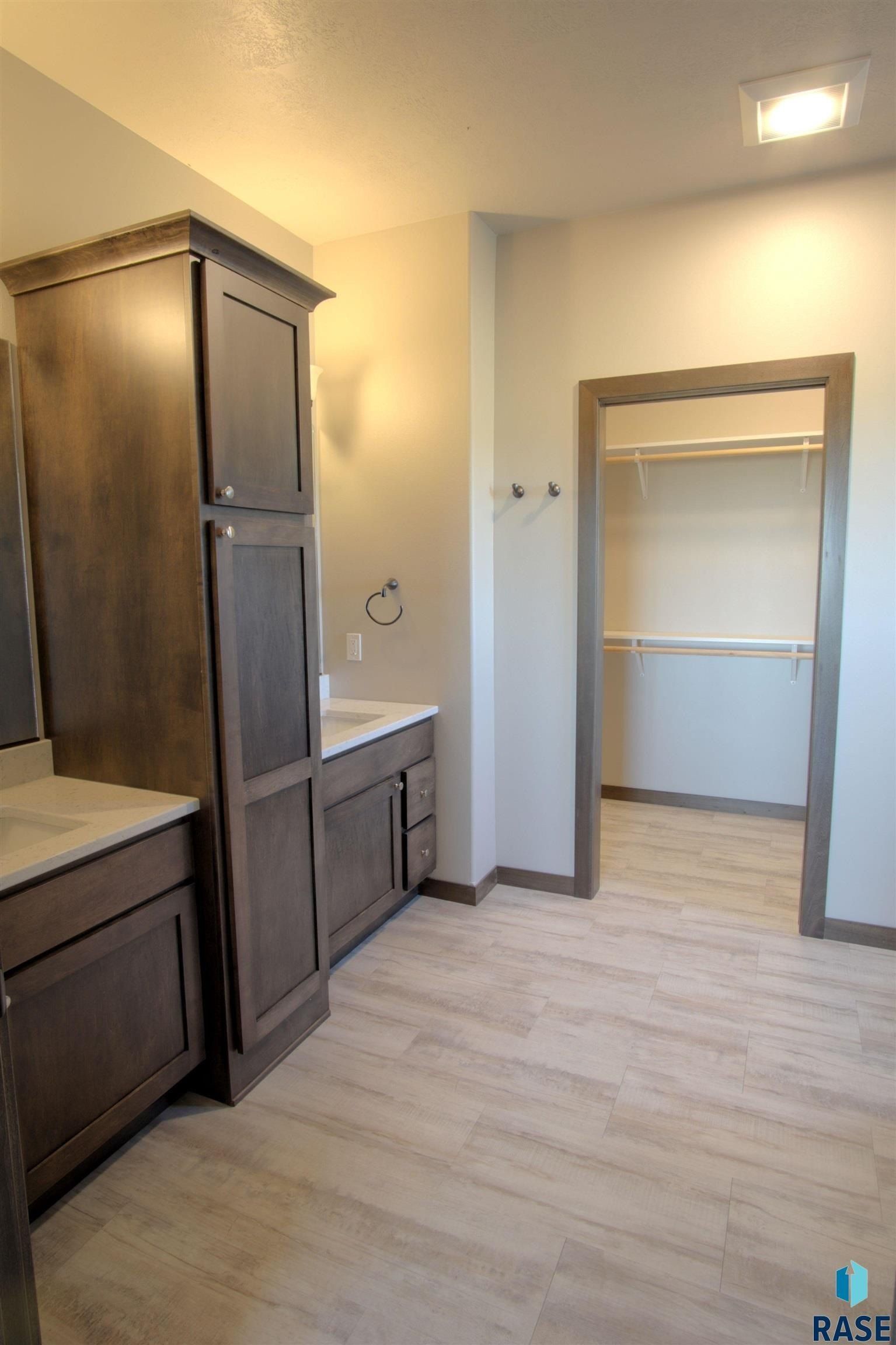 2022 Harvest Creek Ln. Madison, SD 57042