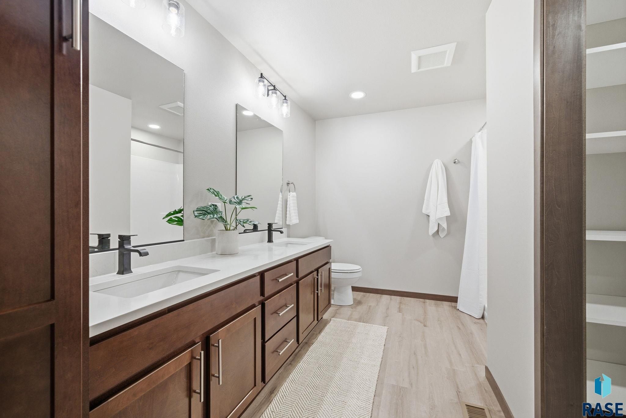 2818 E Hazelnut St. Brandon, SD 57005