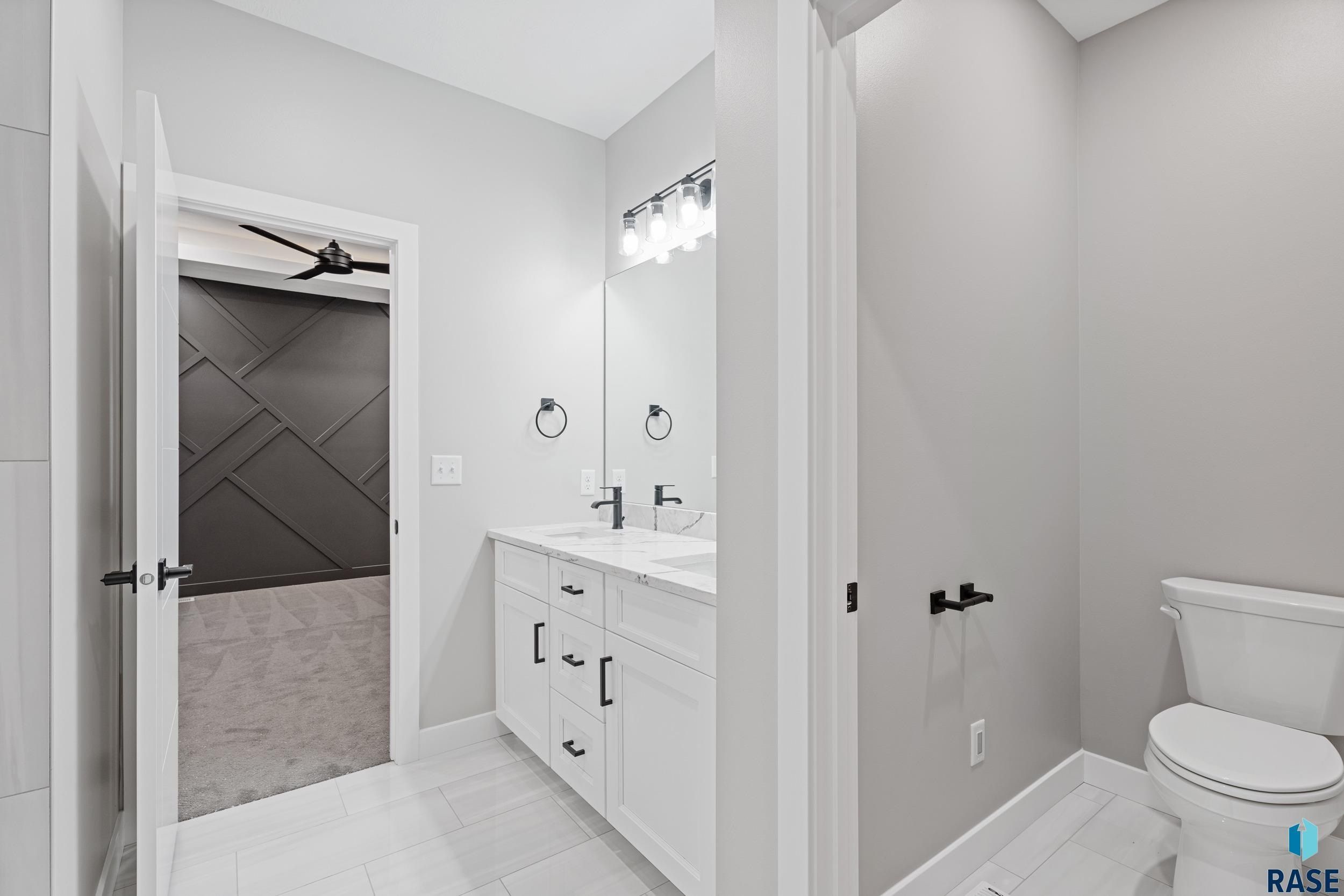 1025 E Madison St. Tea, SD 57064