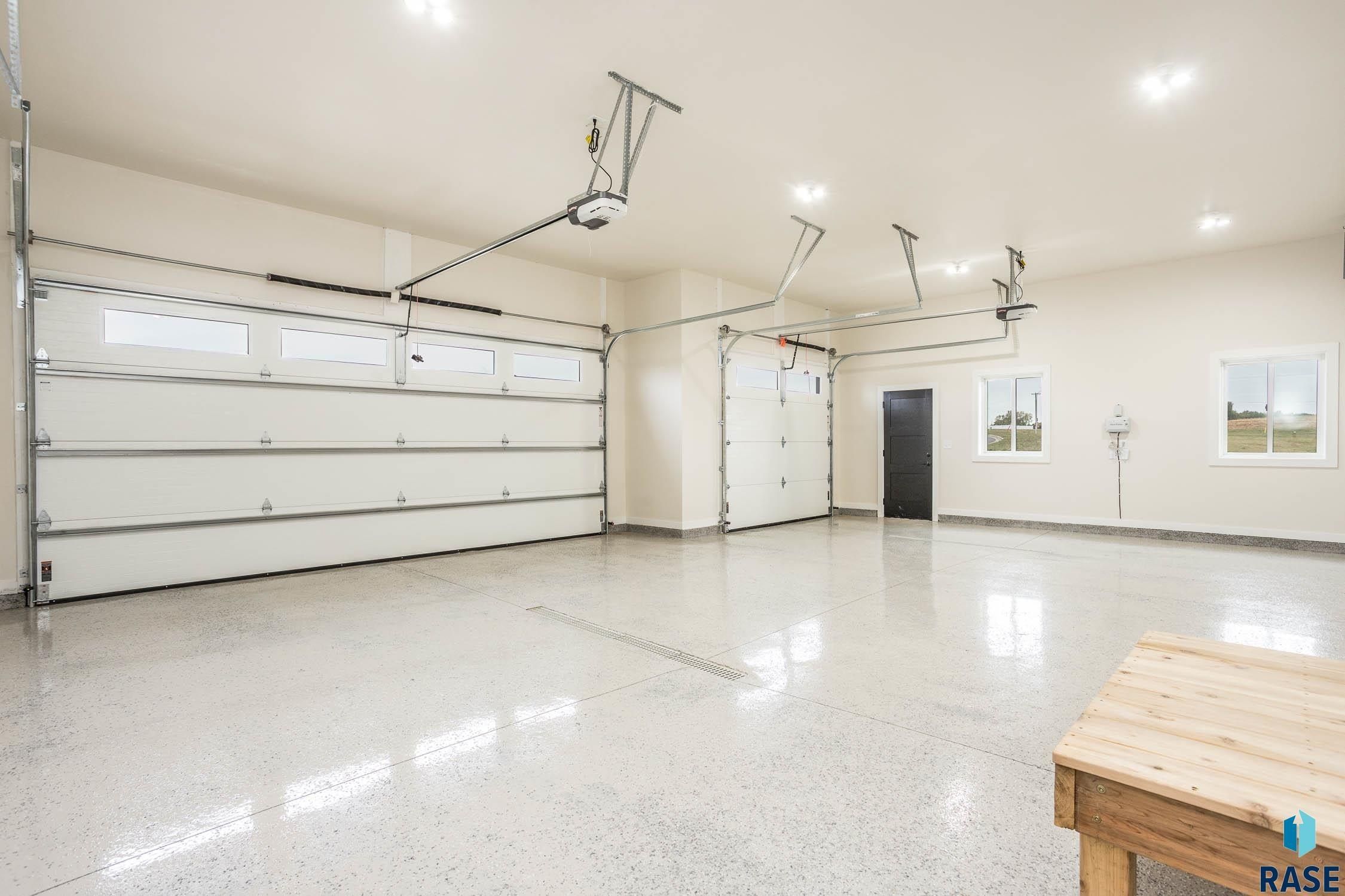 1100 N Scots Pine Dr. Sioux Falls, SD 57110