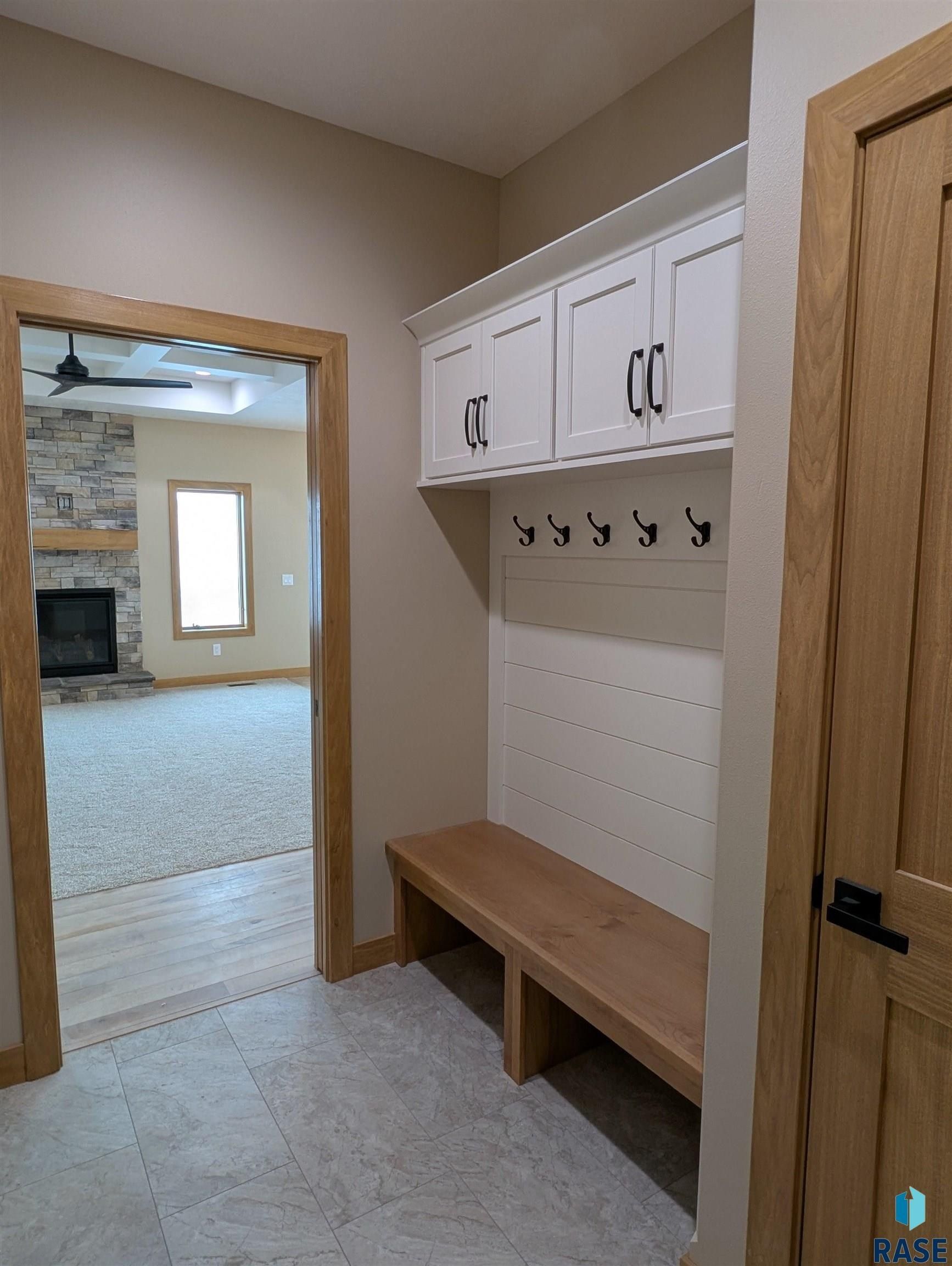 2805 S Dunraven Ave. Sioux Falls, SD 57110