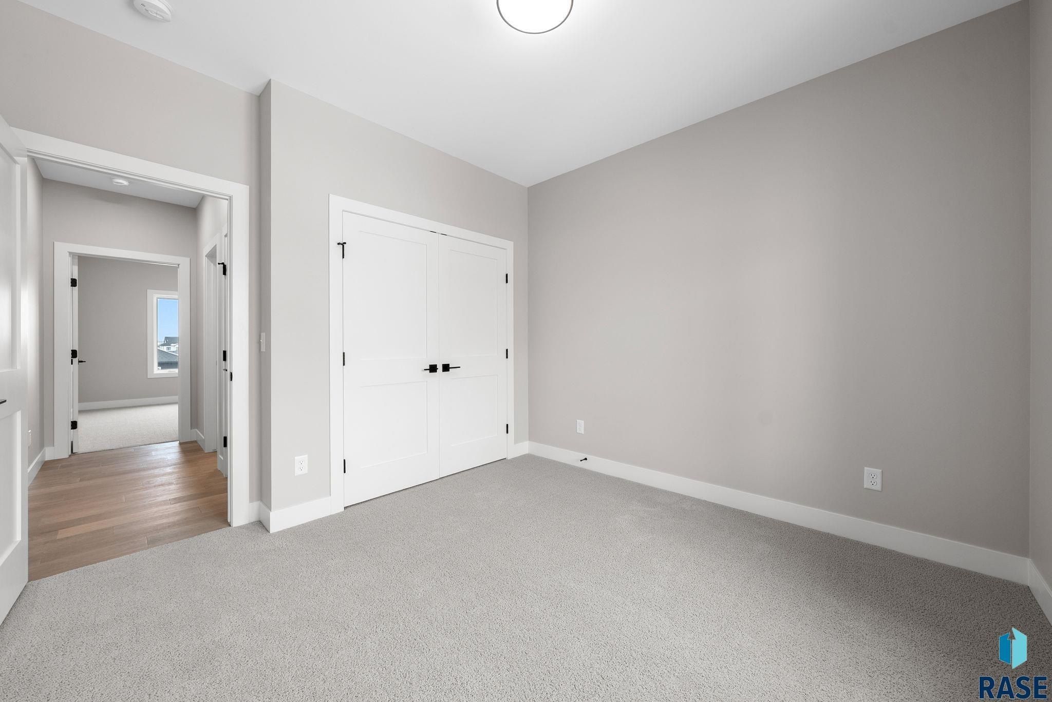 8312 E Wicker Ct. Sioux Falls, SD 57110