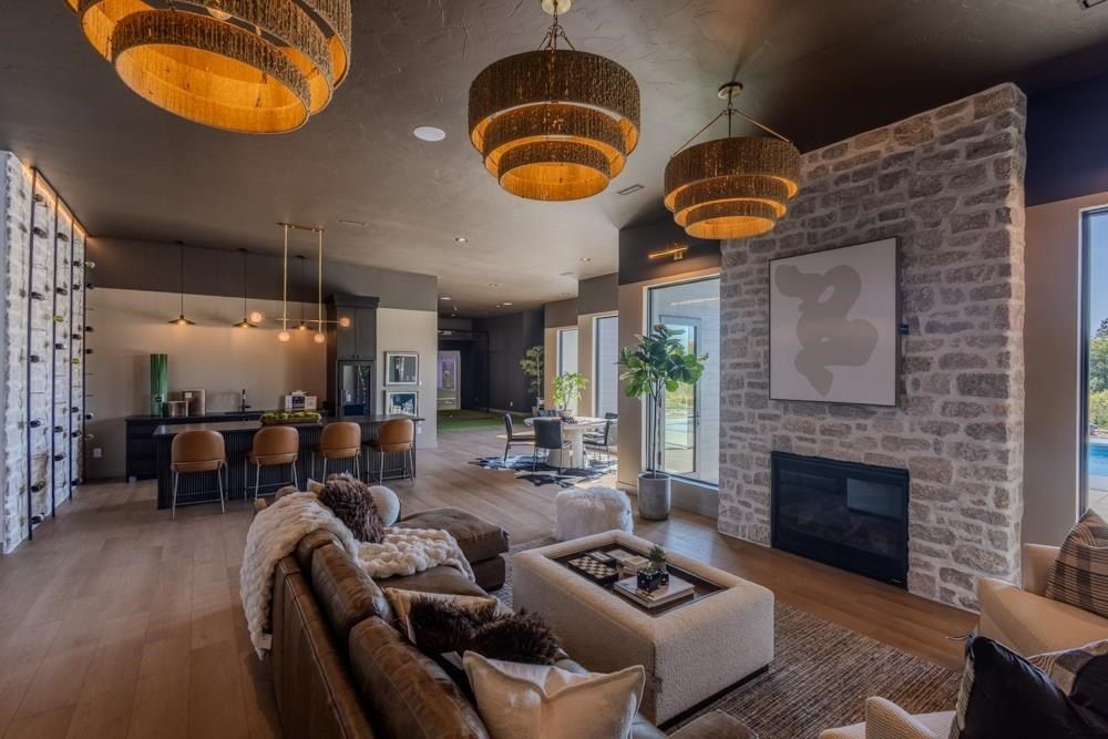 705 N Sanctuary Dr. Sioux Falls, SD 57110