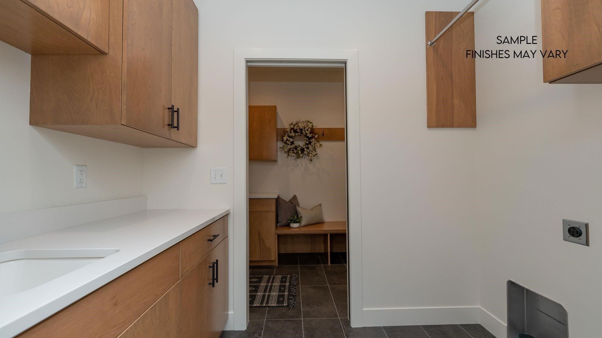 6608 E Corsair Dr. Sioux Falls, SD 57110