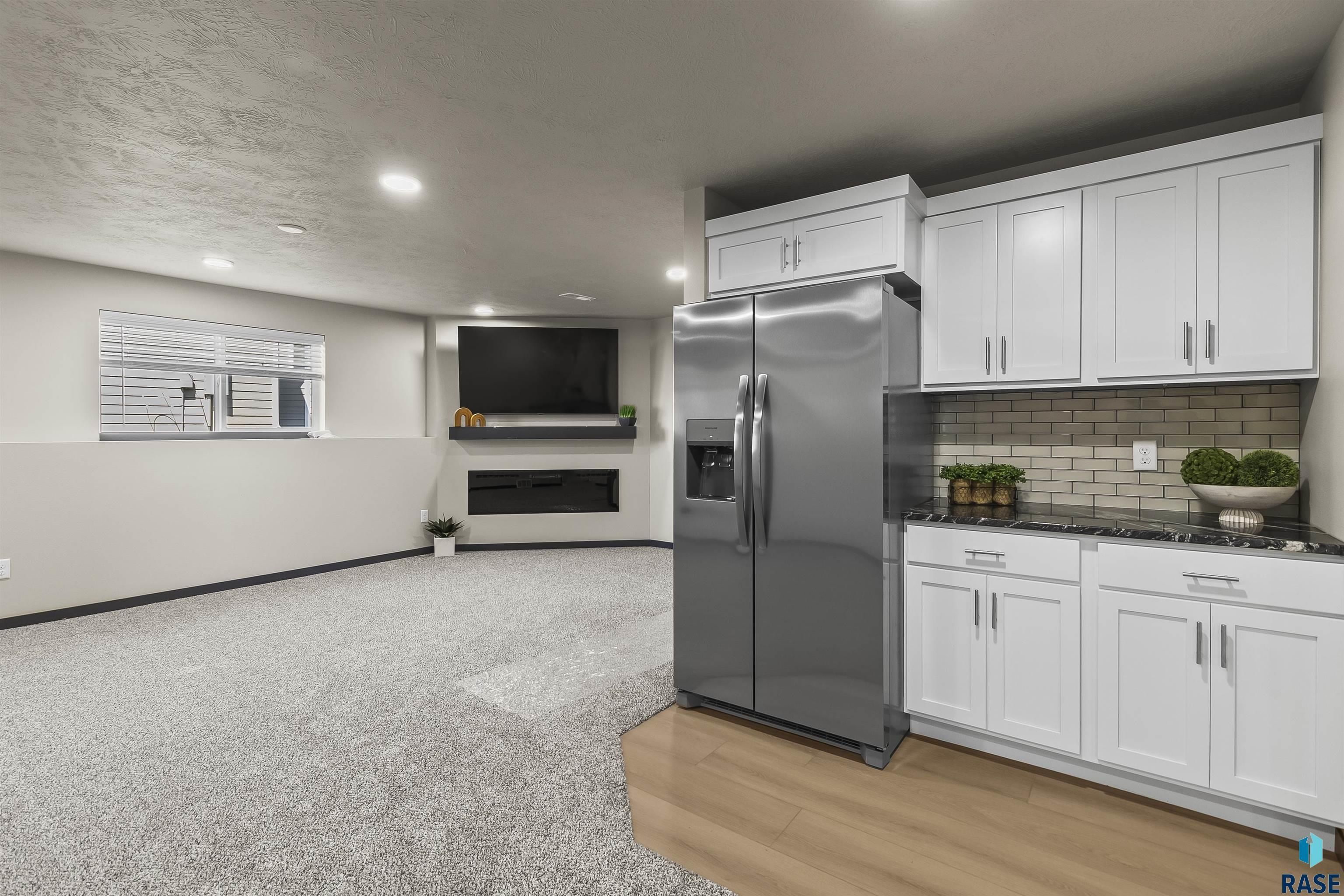 911 Birch St. Harrisburg, SD 57032