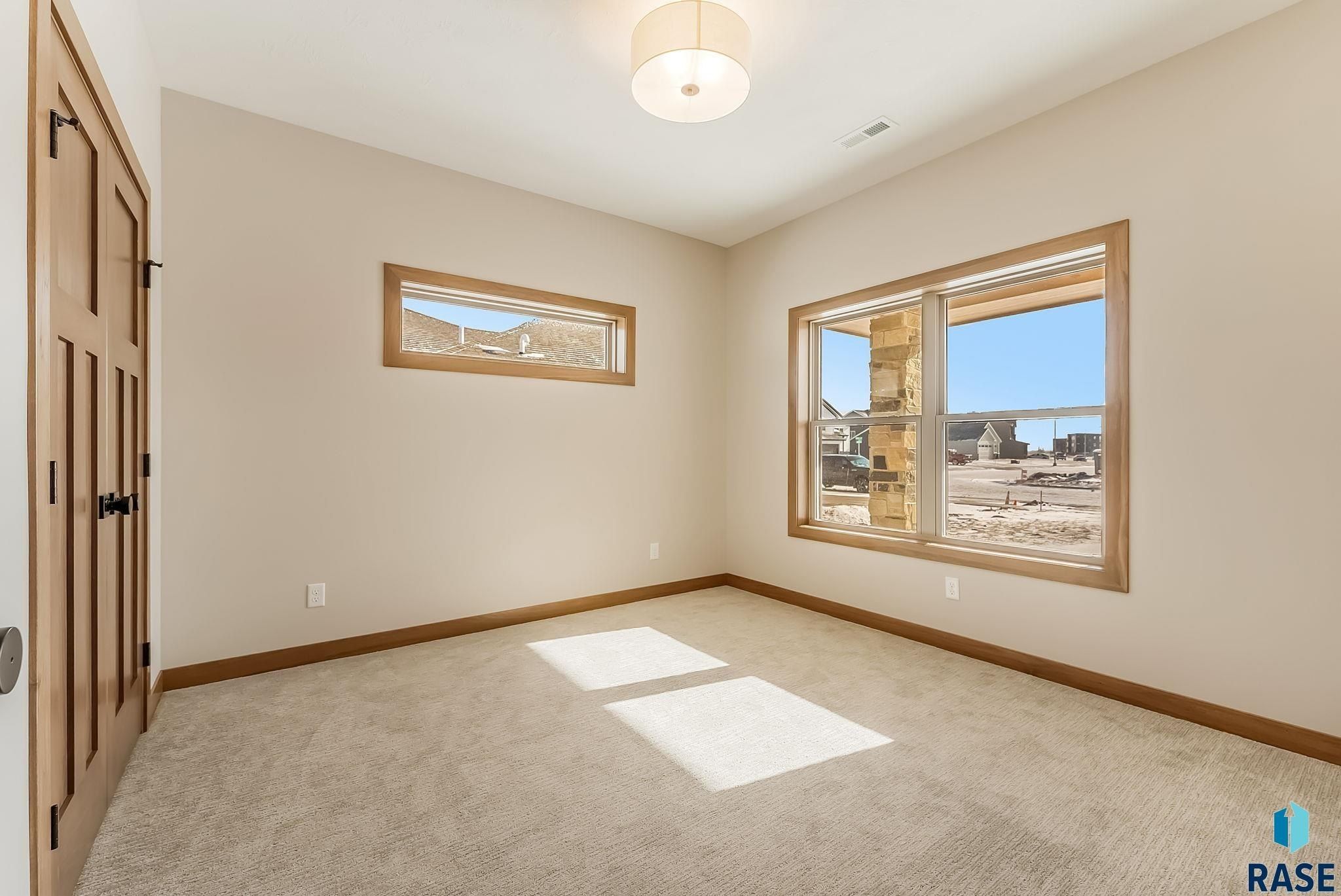 4908 E 65Th St. Sioux Falls, SD 57108